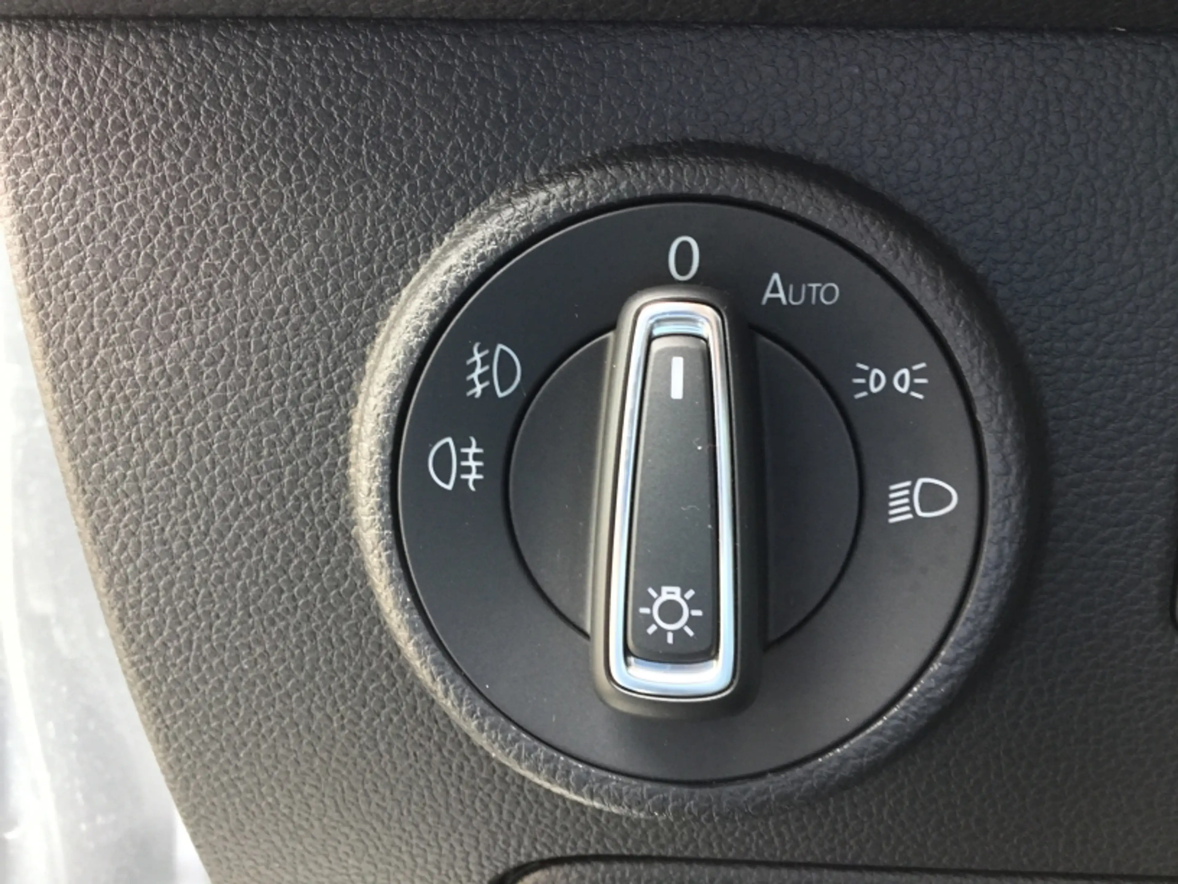 SEAT Ateca Xperience 18"LM DSG AC+ StdHzg LED+ Kessy — photo 9