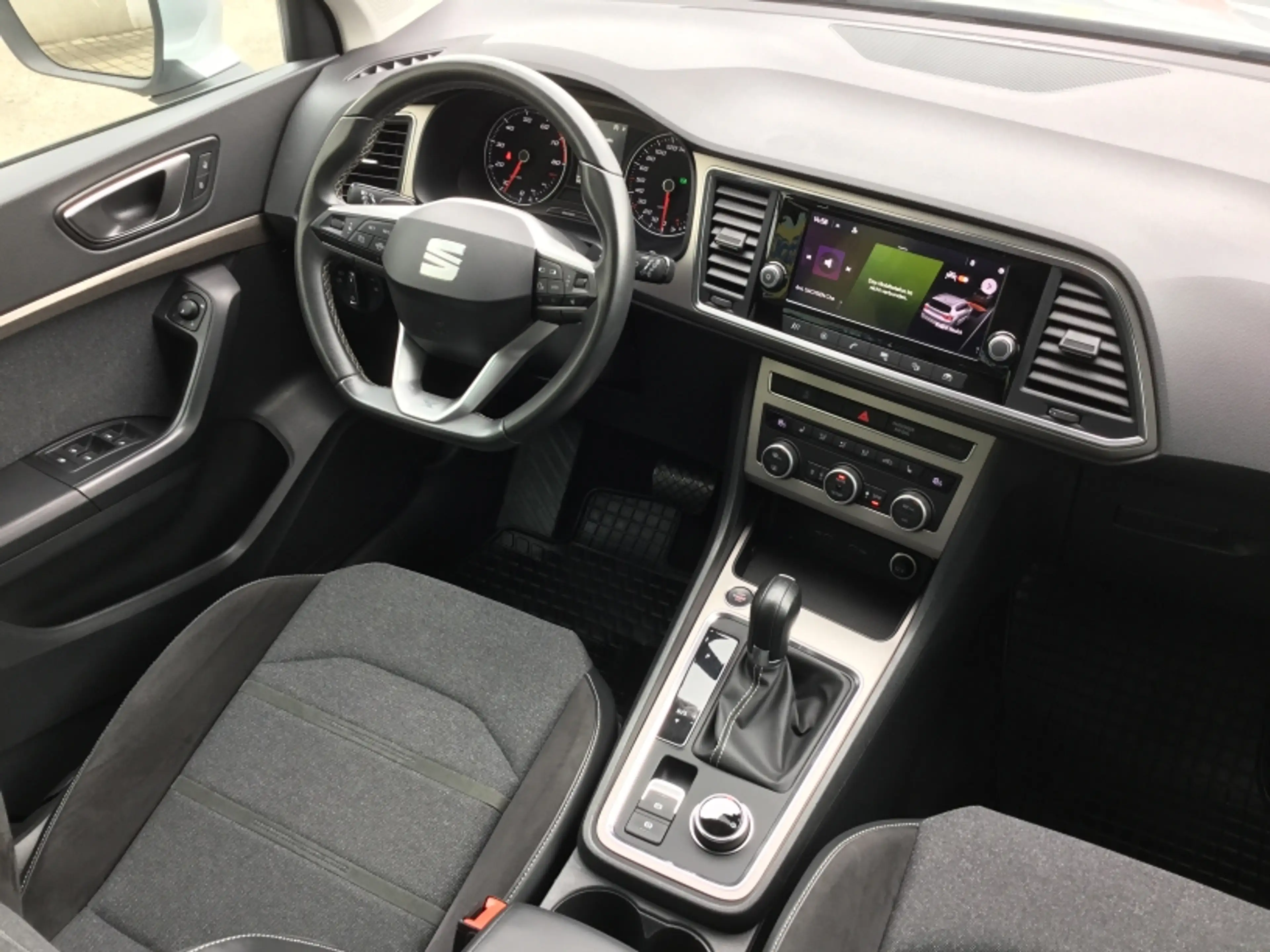 SEAT Ateca Xperience 18"LM DSG AC+ StdHzg LED+ Kessy — photo 3