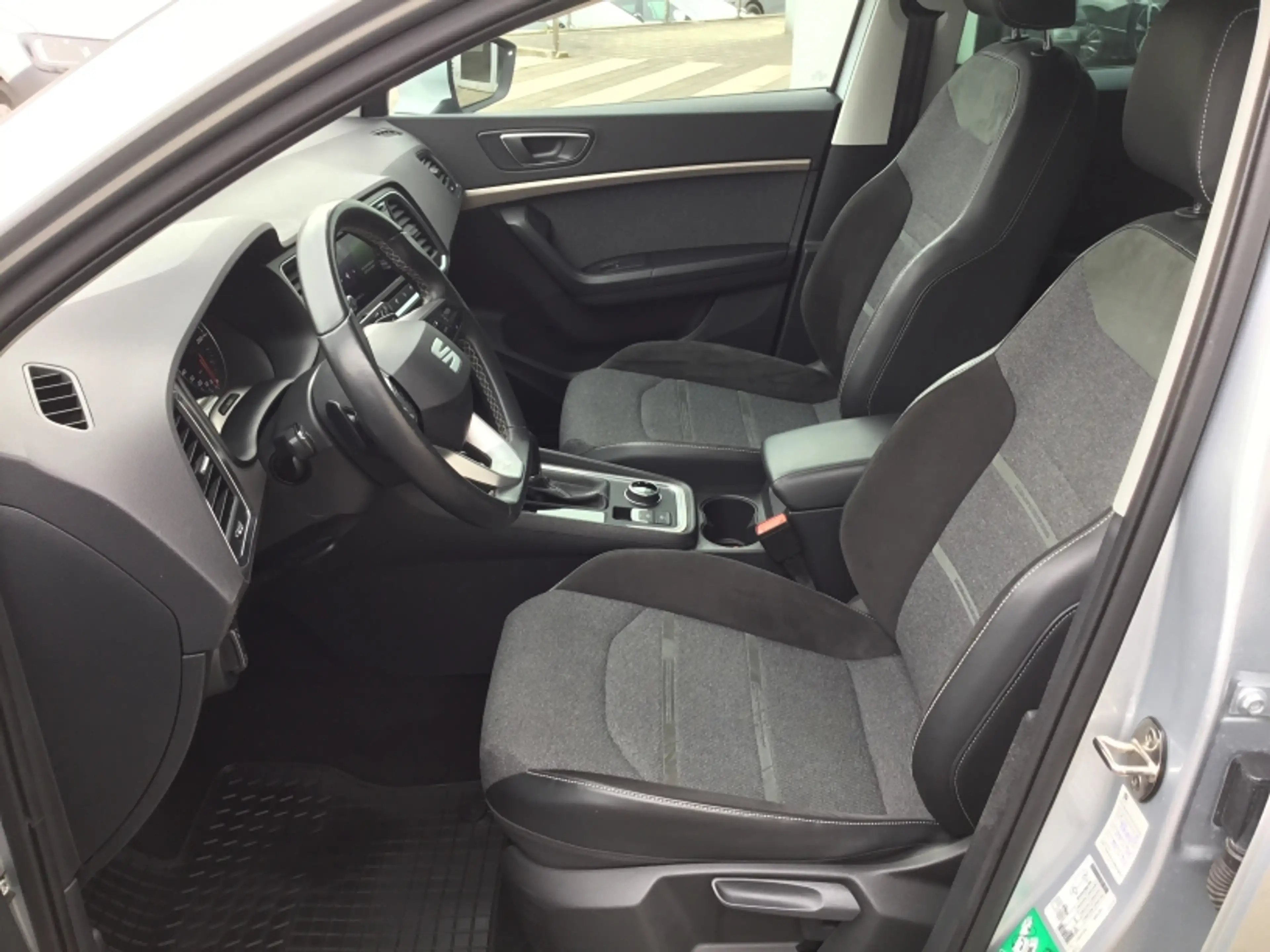 SEAT Ateca Xperience 18"LM DSG AC+ StdHzg LED+ Kessy — photo 15