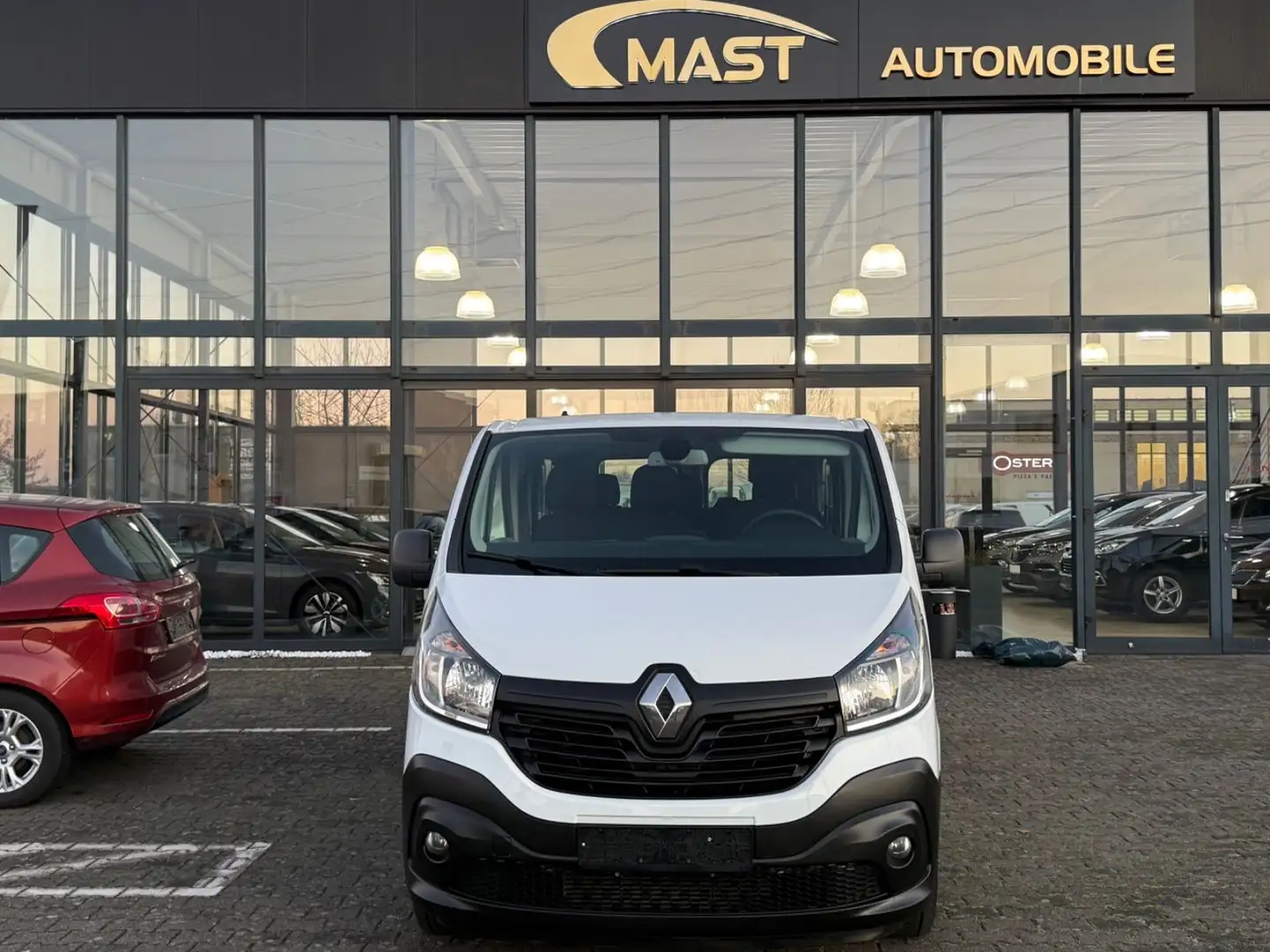 Renault Trafic Combi L2H1 2,9t Expression/ 9-Sitzer Weiß - 2