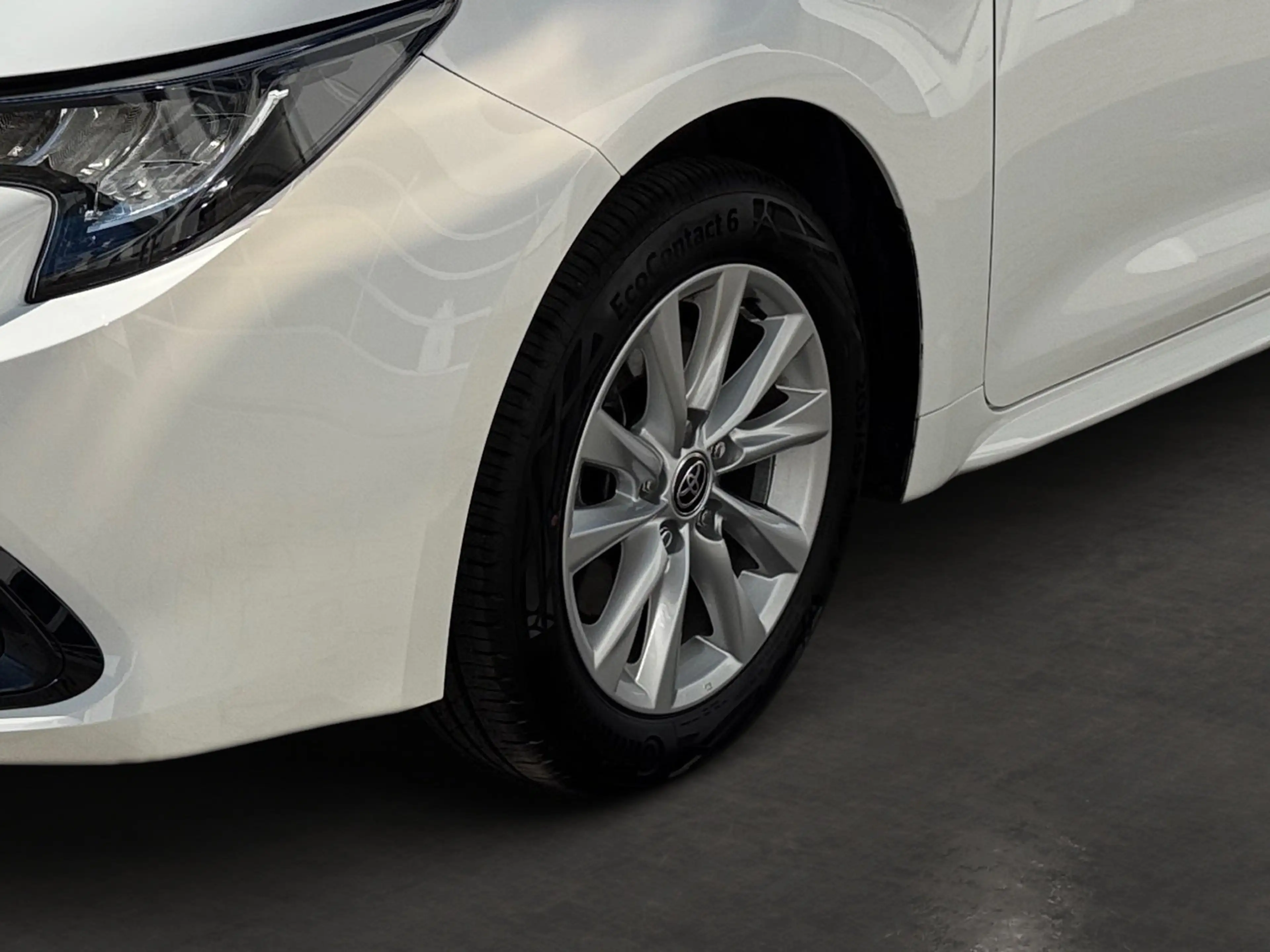Toyota Corolla Touring Sports 2.0 Business Edition AUT — photo 6