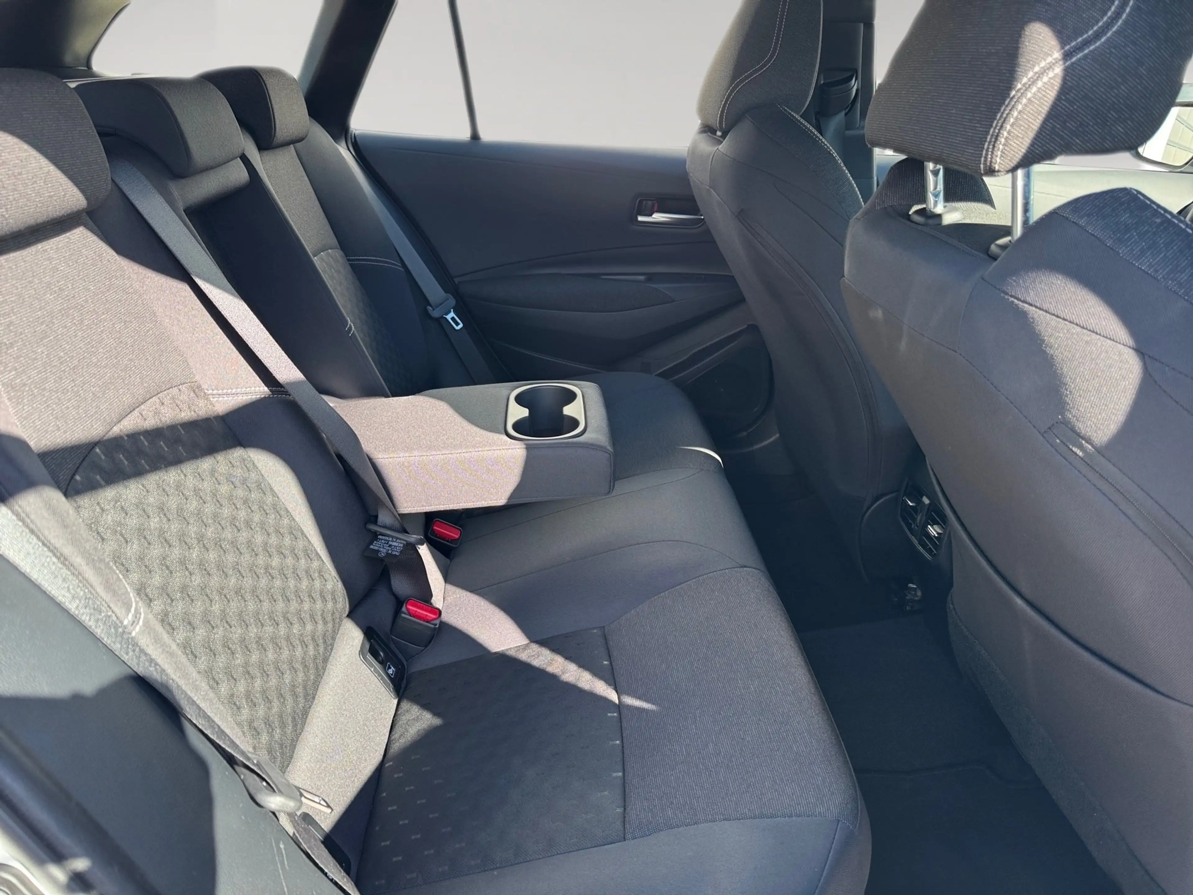 Toyota Corolla Touring Sports 2.0 Business Edition AUT — photo 13