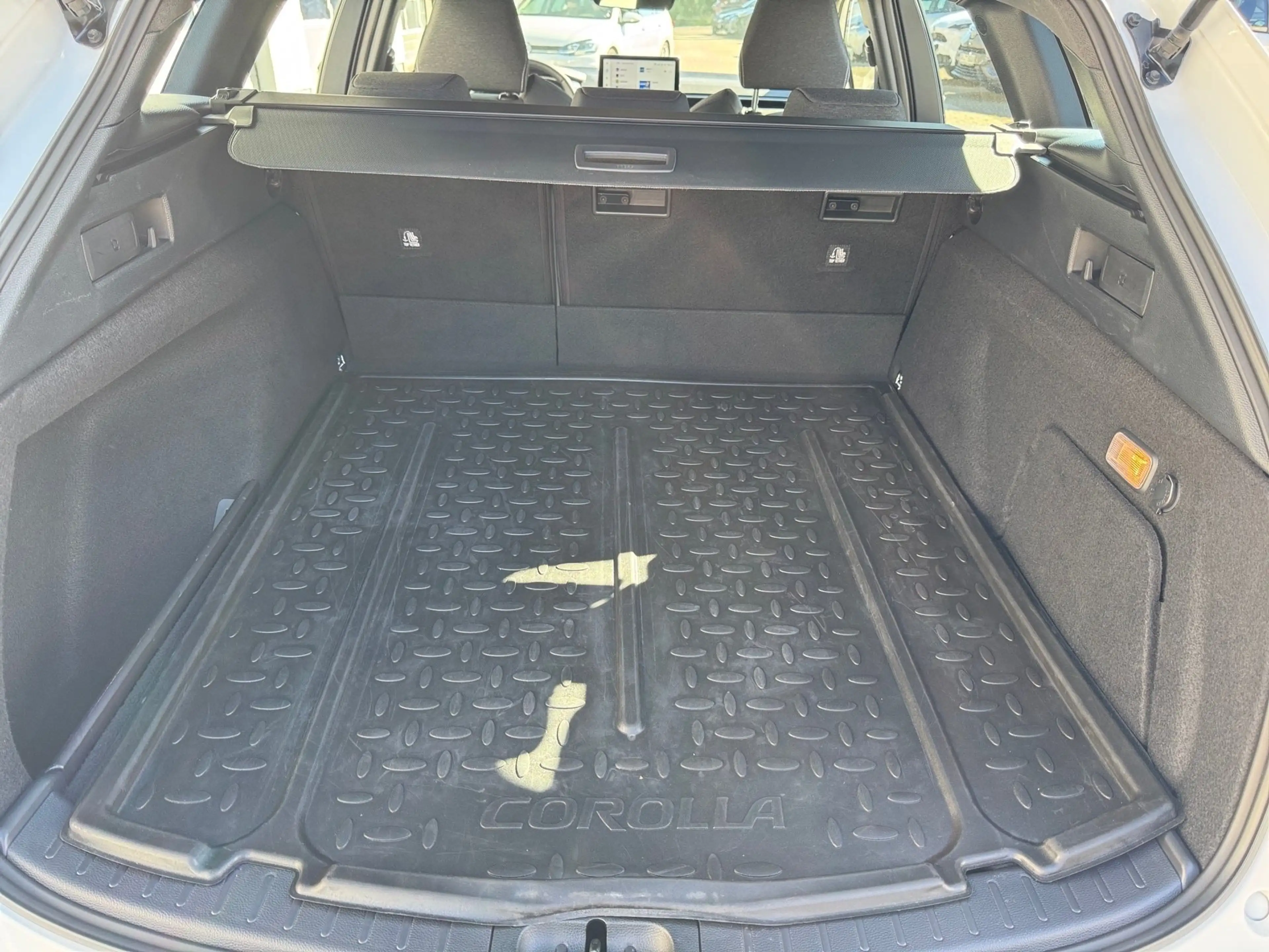 Toyota Corolla Touring Sports 2.0 Business Edition AUT — photo 12
