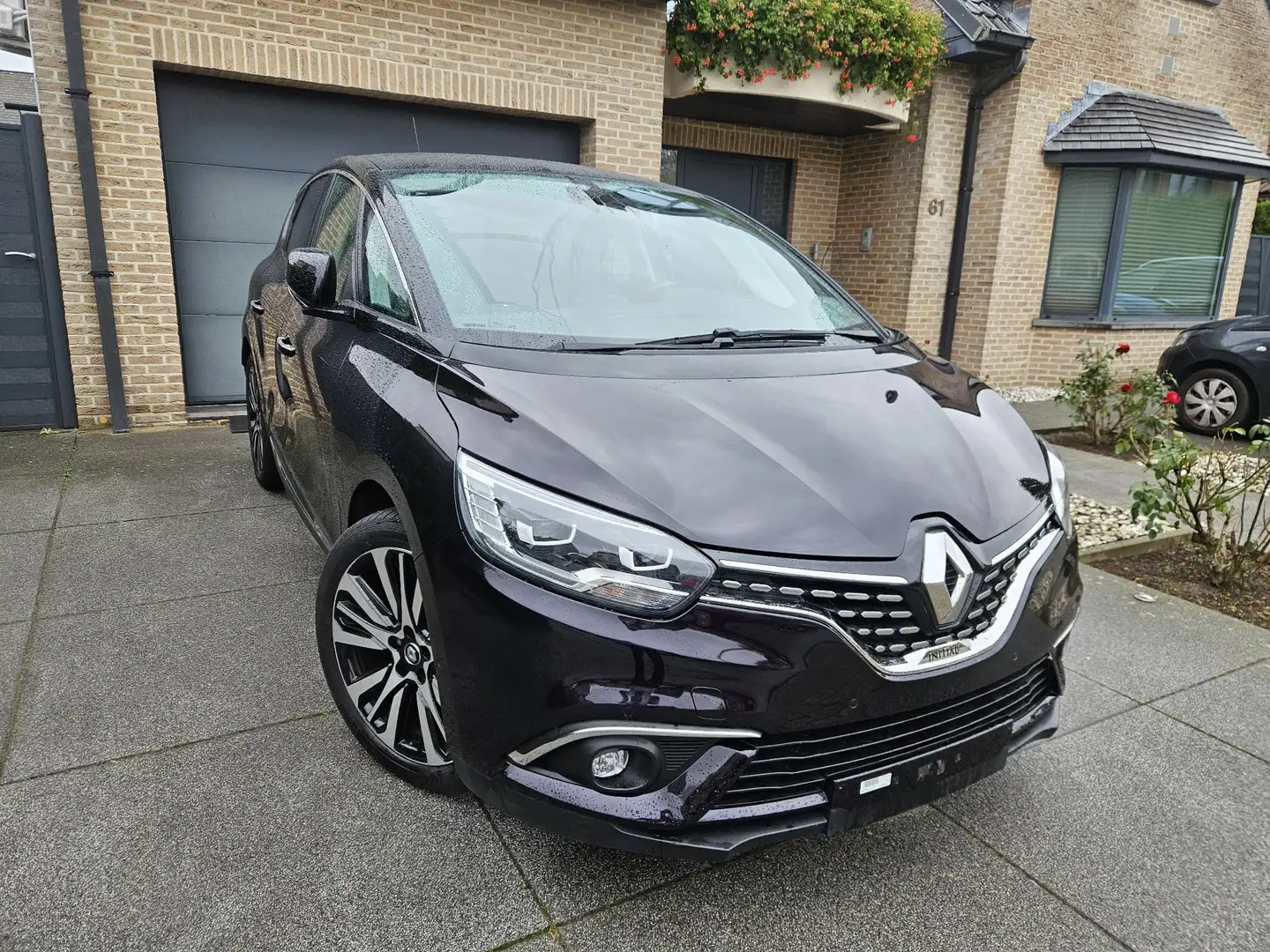 Renault Scenic 1.2 TCe / Initiale Paris / CAMERA / FULL OPTIONS - 2