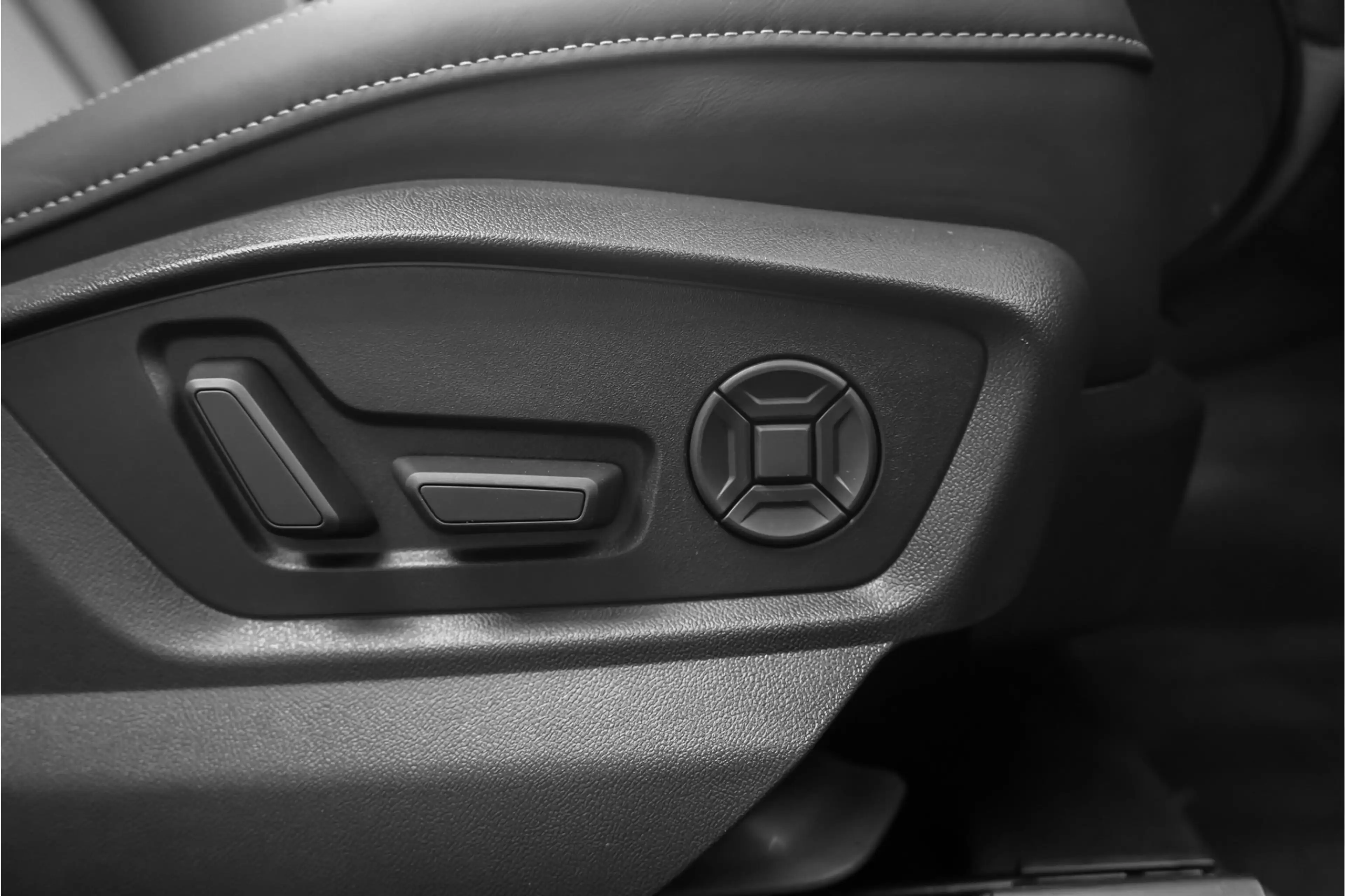 Audi Q7 55 TFSI e Quattro Pro Line S Pano Luchtvering Bose — photo 37
