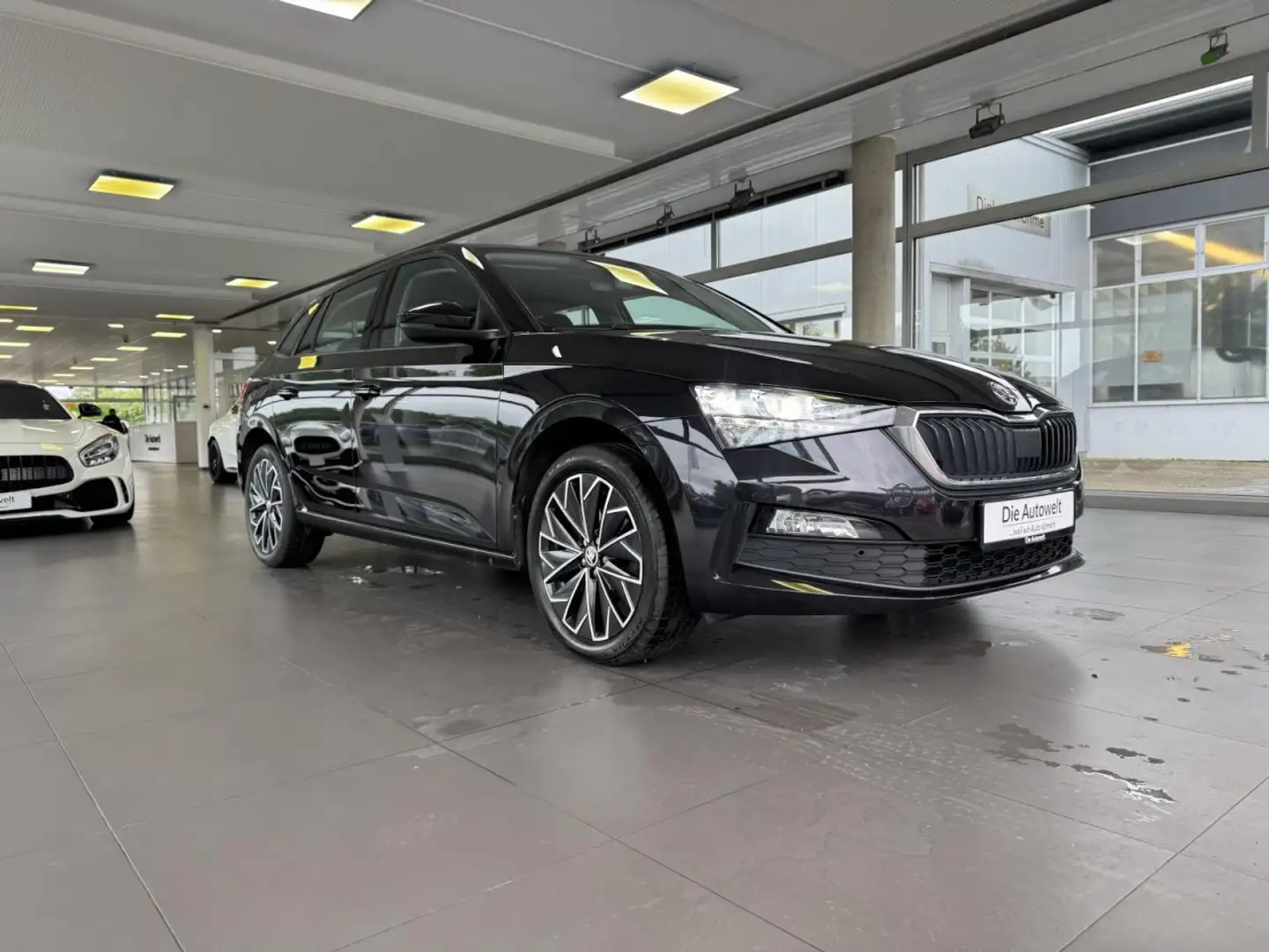 Skoda Scala Ambition 1.0 TSI DSG NAVI LED GRA SHZG PDC Klima Schwarz - 2