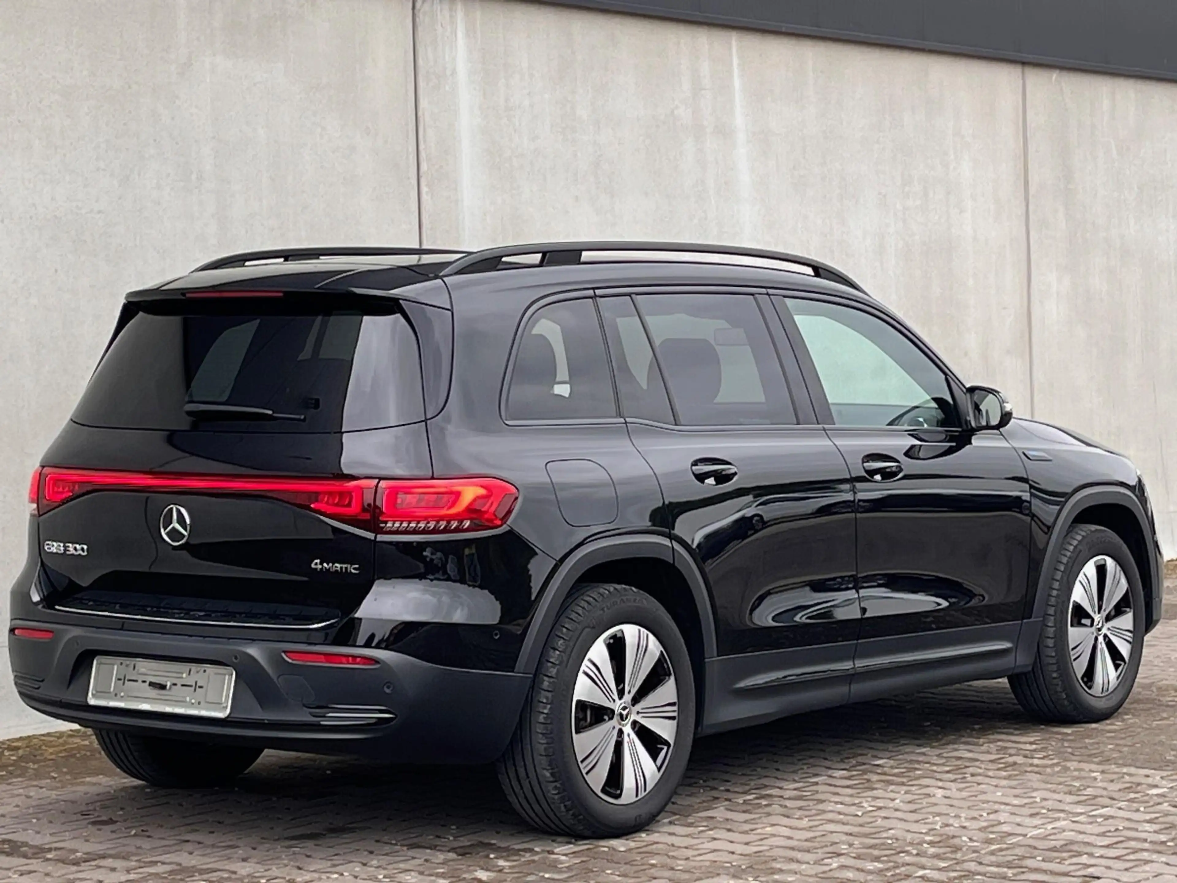 Mercedes-Benz EQB 300 4MATIC Luxury Line 67 kWh — photo 5