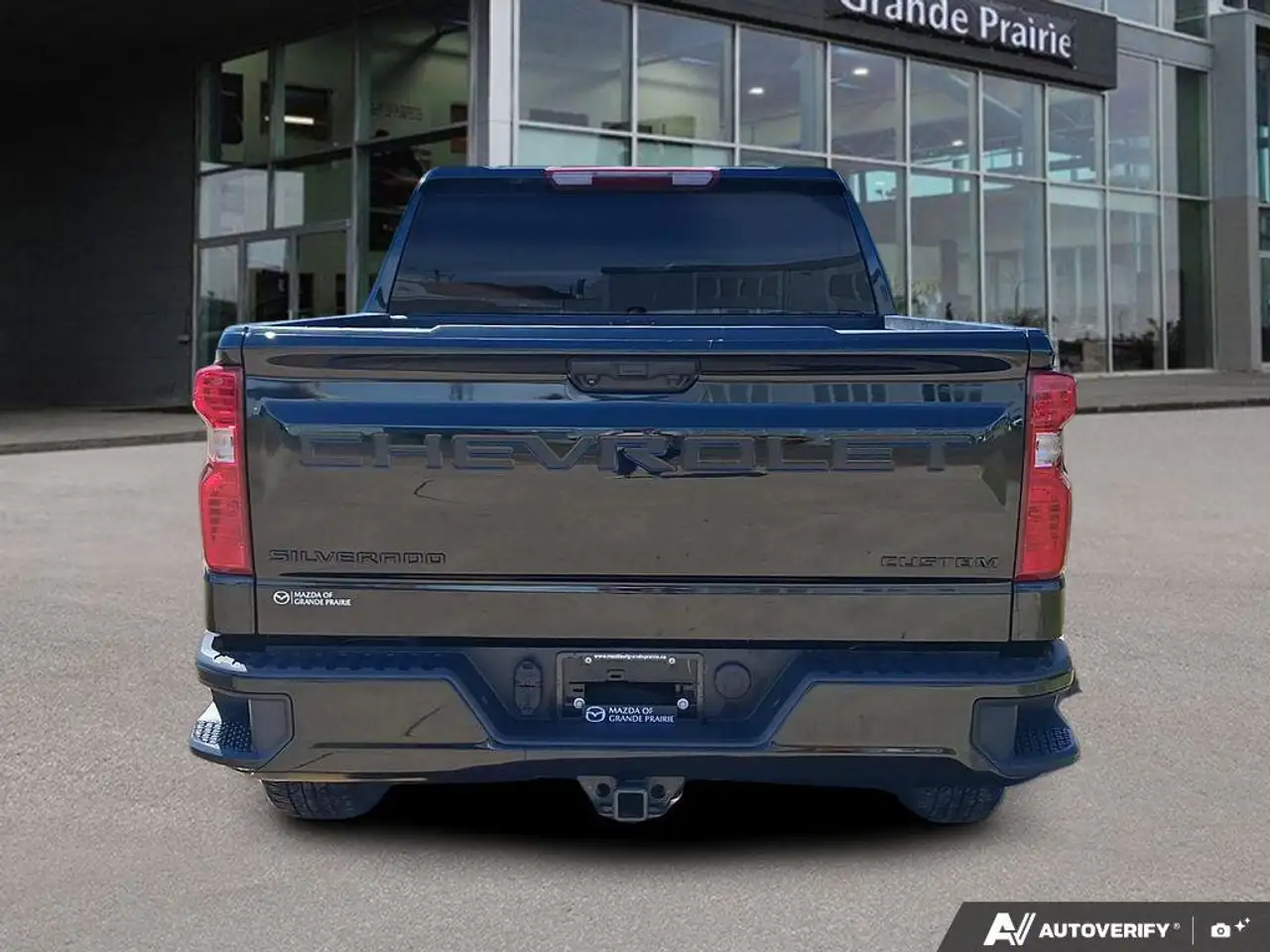 Chevrolet Silverado 1500 снимка Chevrolet Silverado 1500