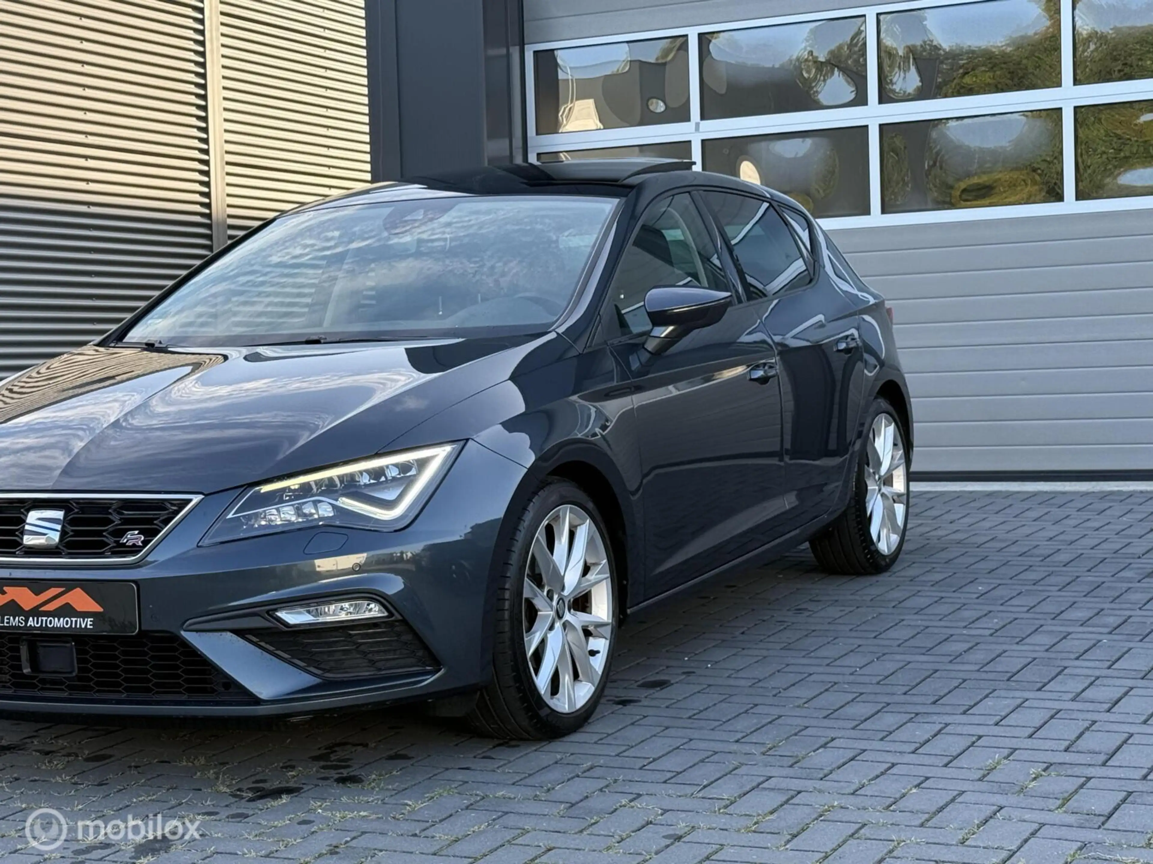 SEAT Leon 1.5 TSI FR 150PK DSG|Pano|ACC|Virtual|Beats|18inch — photo 15