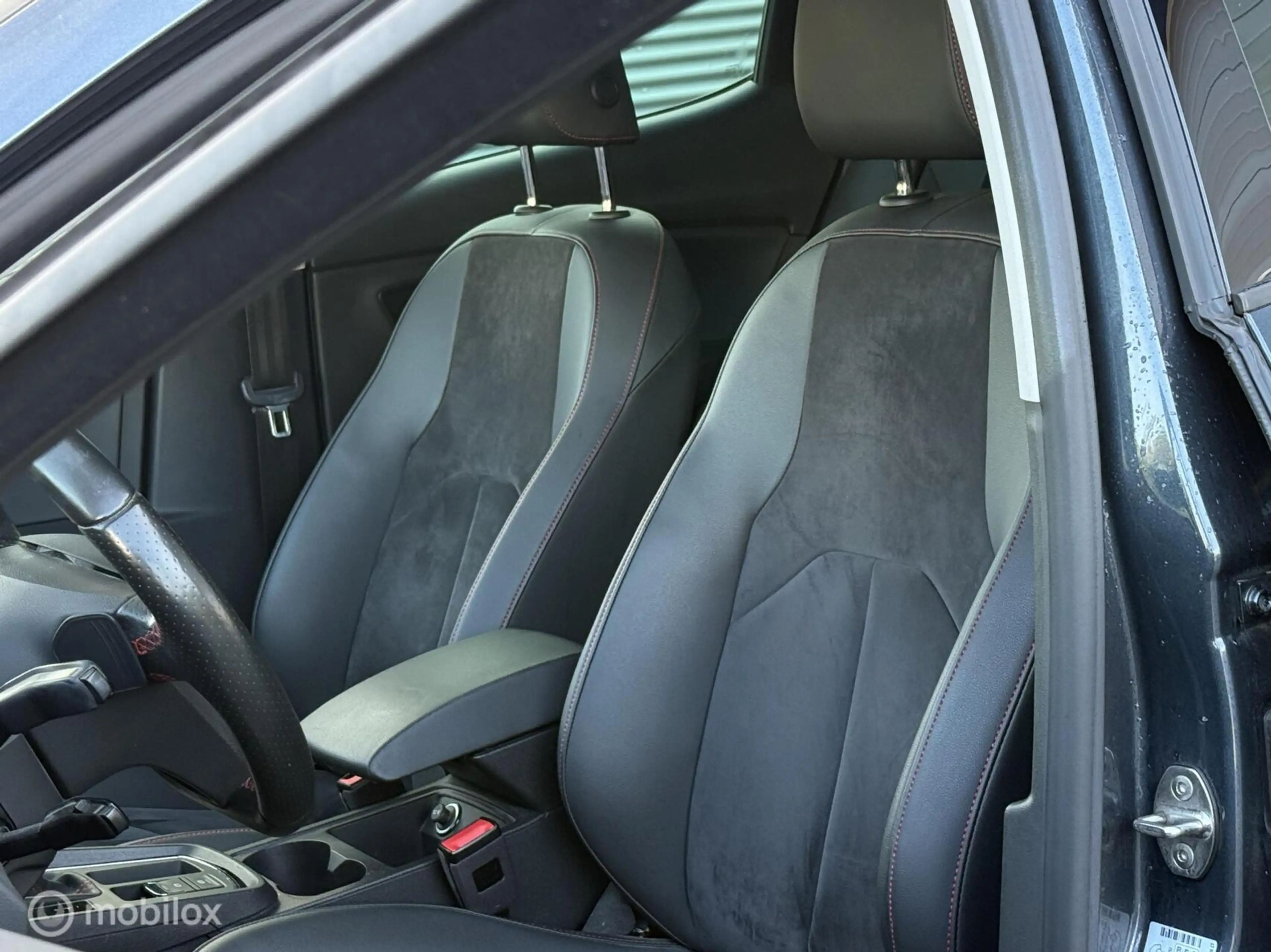 SEAT Leon 1.5 TSI FR 150PK DSG|Pano|ACC|Virtual|Beats|18inch — photo 7