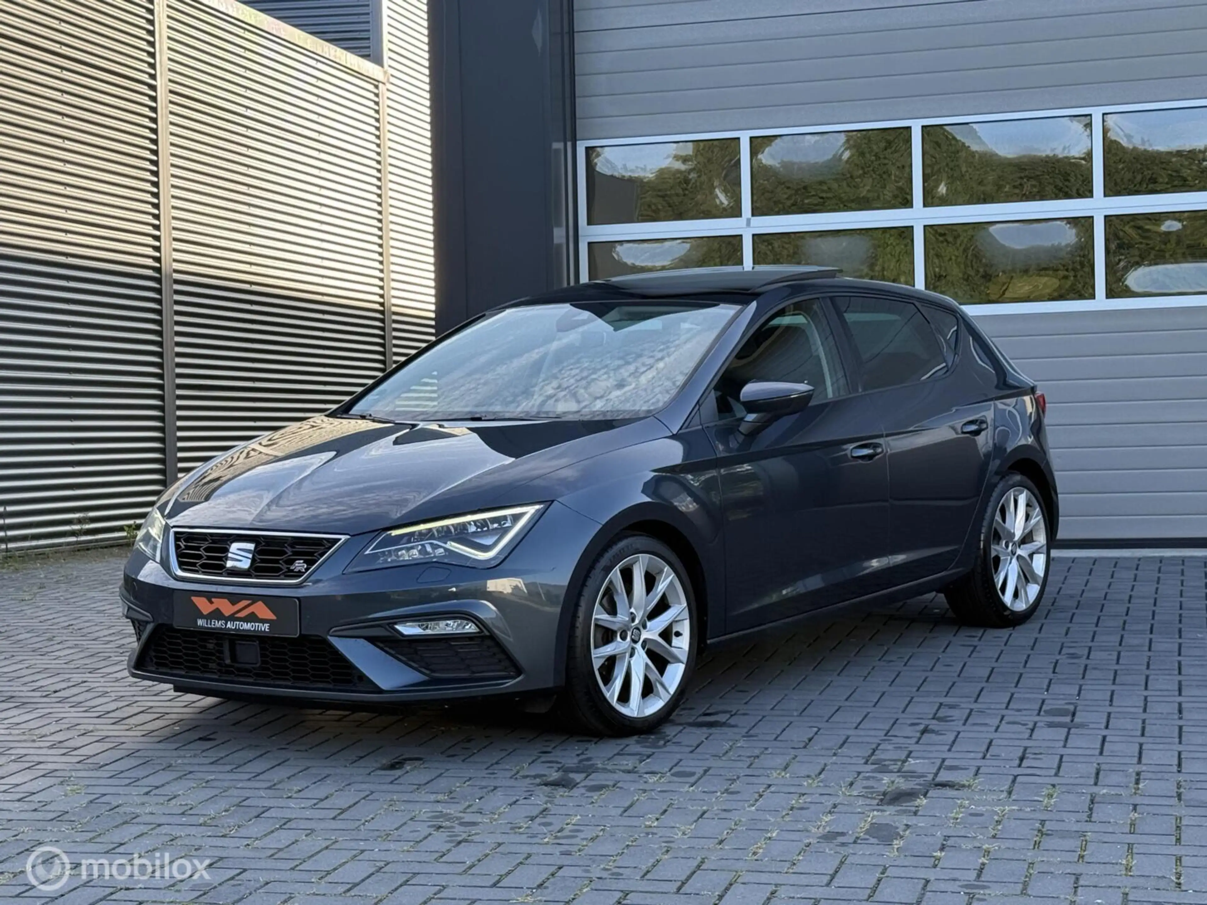 SEAT Leon 1.5 TSI FR 150PK DSG|Pano|ACC|Virtual|Beats|18inch — photo 23