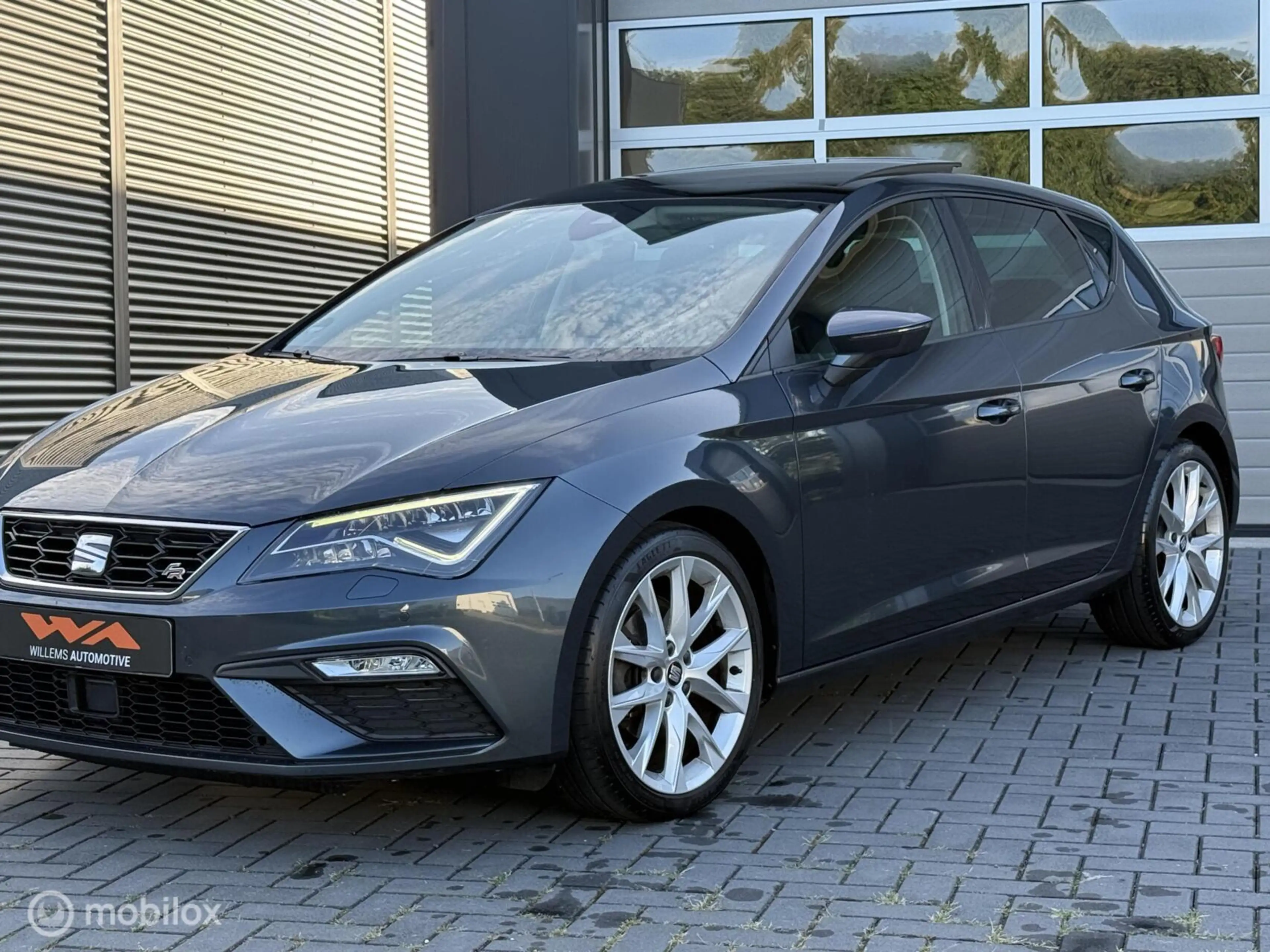 SEAT Leon 1.5 TSI FR 150PK DSG|Pano|ACC|Virtual|Beats|18inch — photo 22