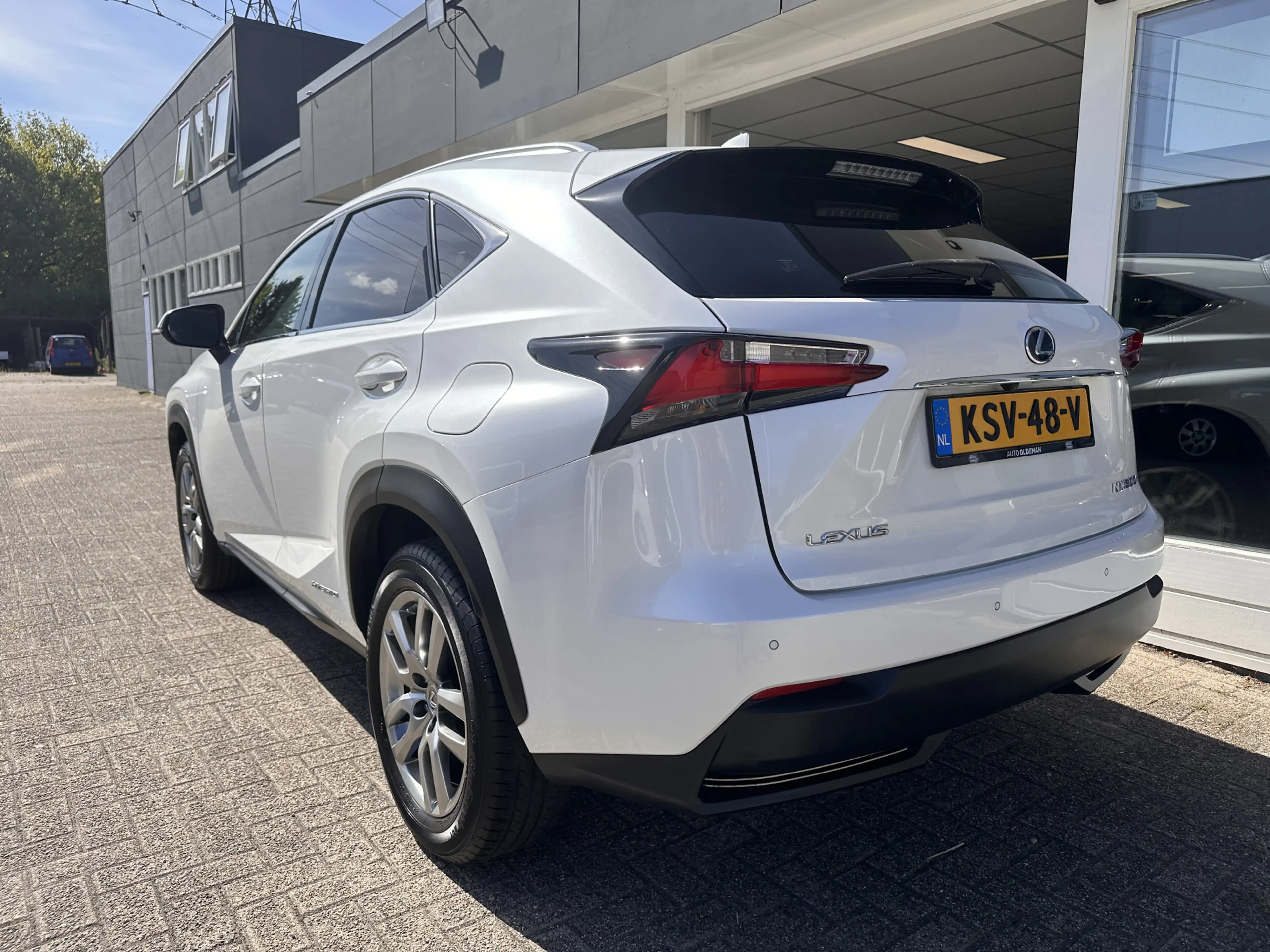 Lexus NX 300h AWD Luxury Line LEDER,CLIMA,NAVI,PARELMOER — photo 4