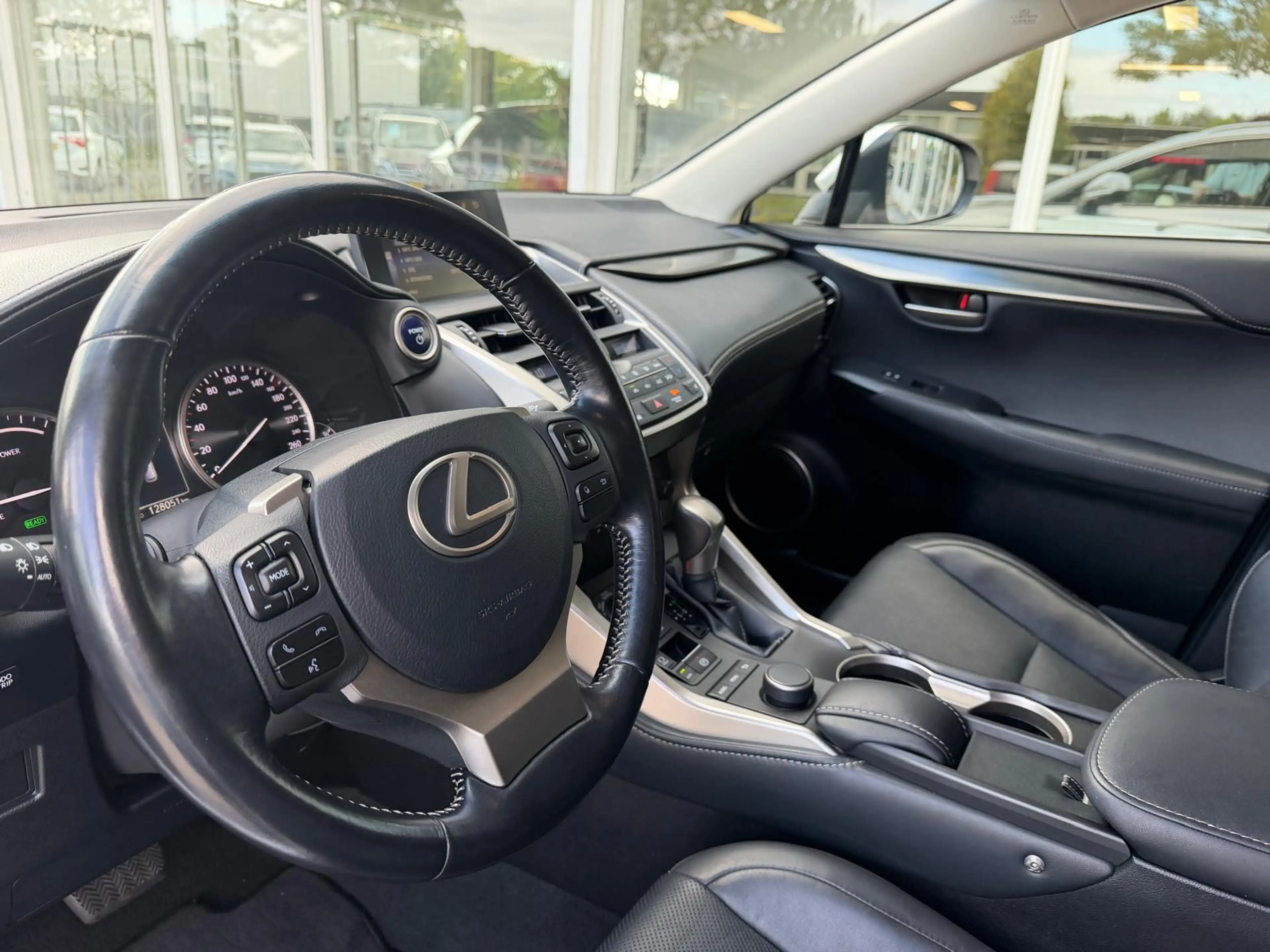 Lexus NX 300h AWD Luxury Line LEDER,CLIMA,NAVI,PARELMOER — photo 8