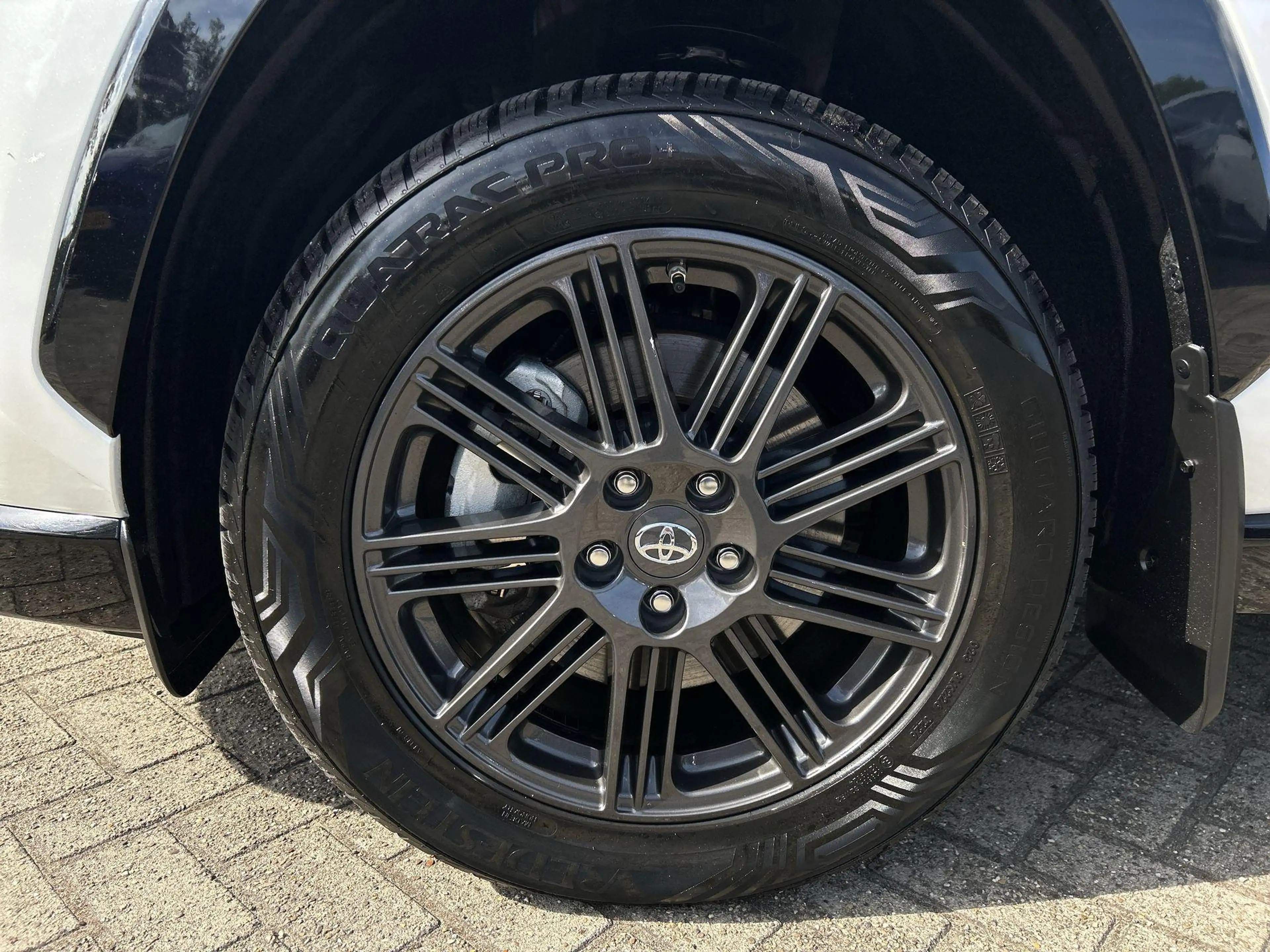 Toyota RAV 4 2.5 Hybrid Bi-Tone RIJKLAAR | Navigatie | Panorama — photo 14