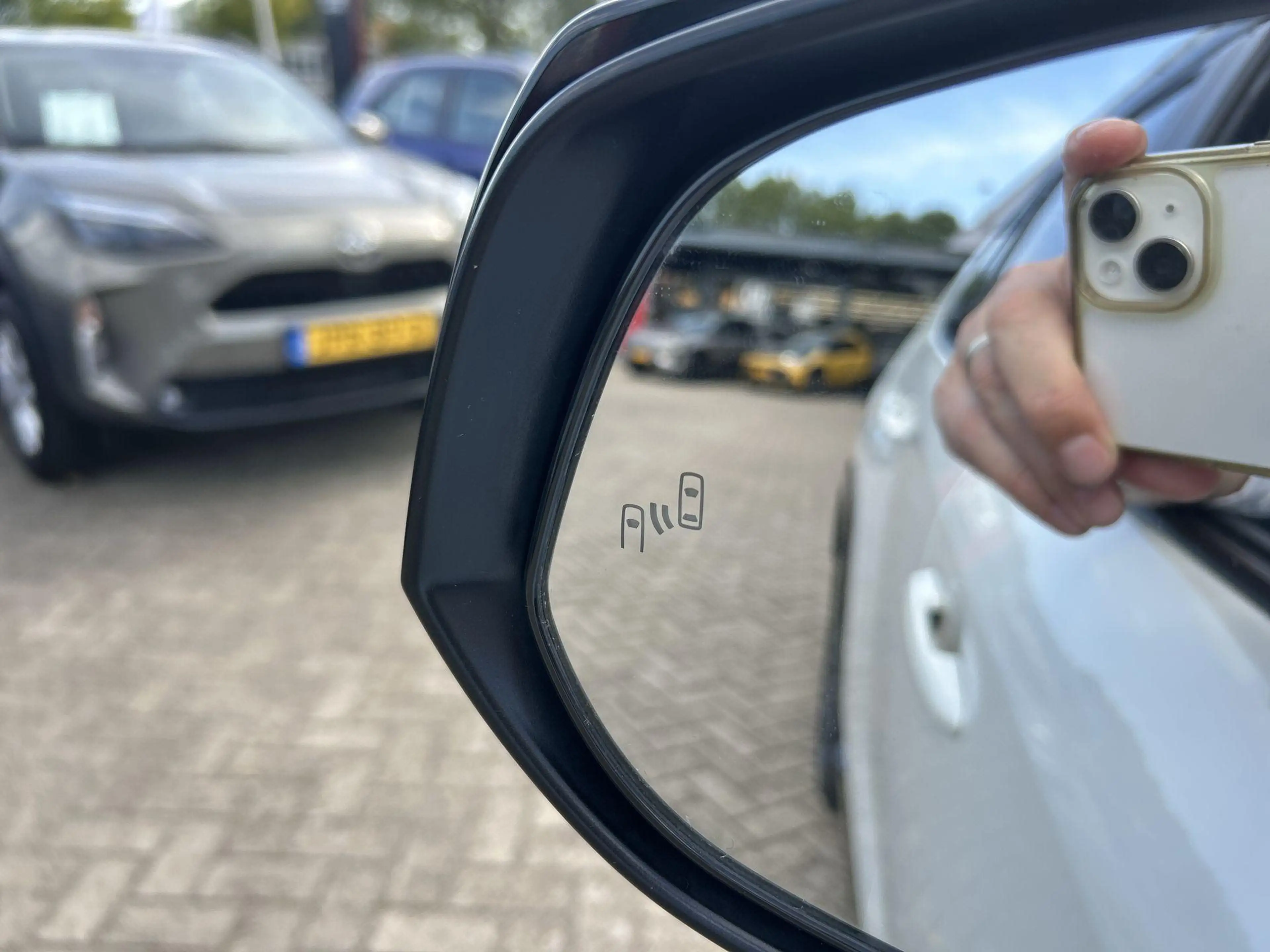 Toyota RAV 4 2.5 Hybrid Bi-Tone RIJKLAAR | Navigatie | Panorama — photo 15