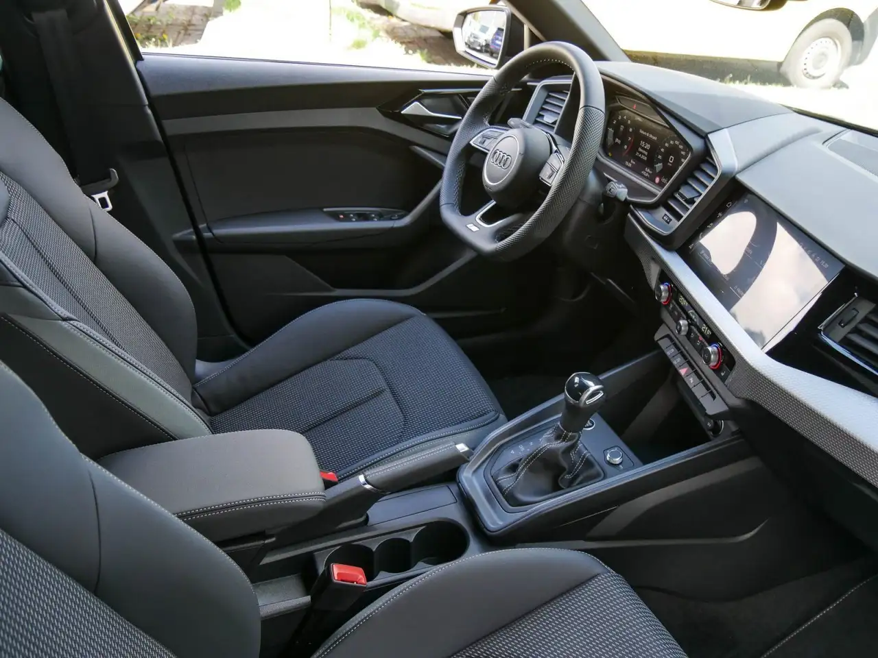 Audi A1 S line 30 TFSI 85(116) kW(PS) S tro 3
