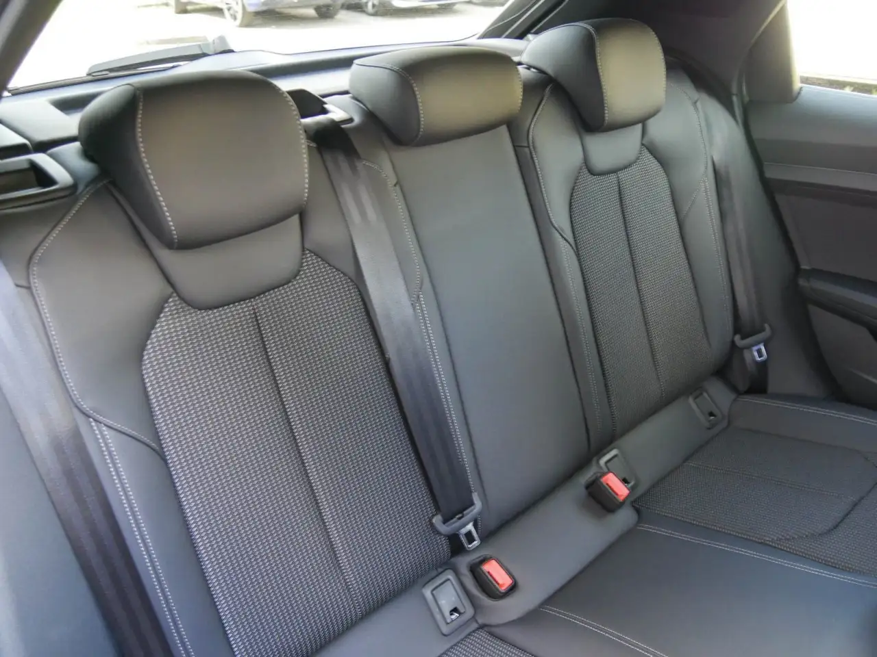 Audi A1 S line 30 TFSI 85(116) kW(PS) S tro 4