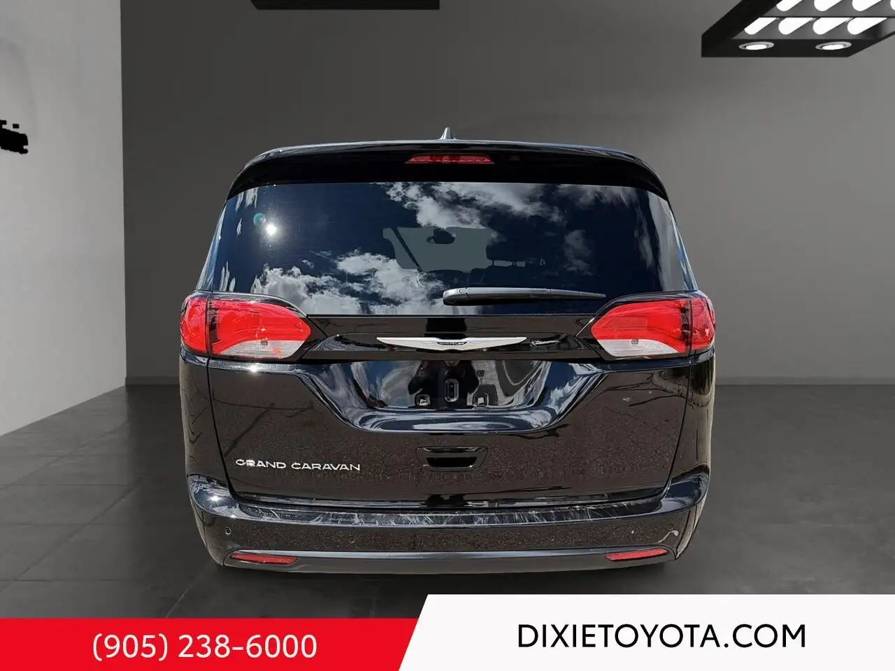 Chrysler Grand Caravan photo Chrysler Grand Caravan