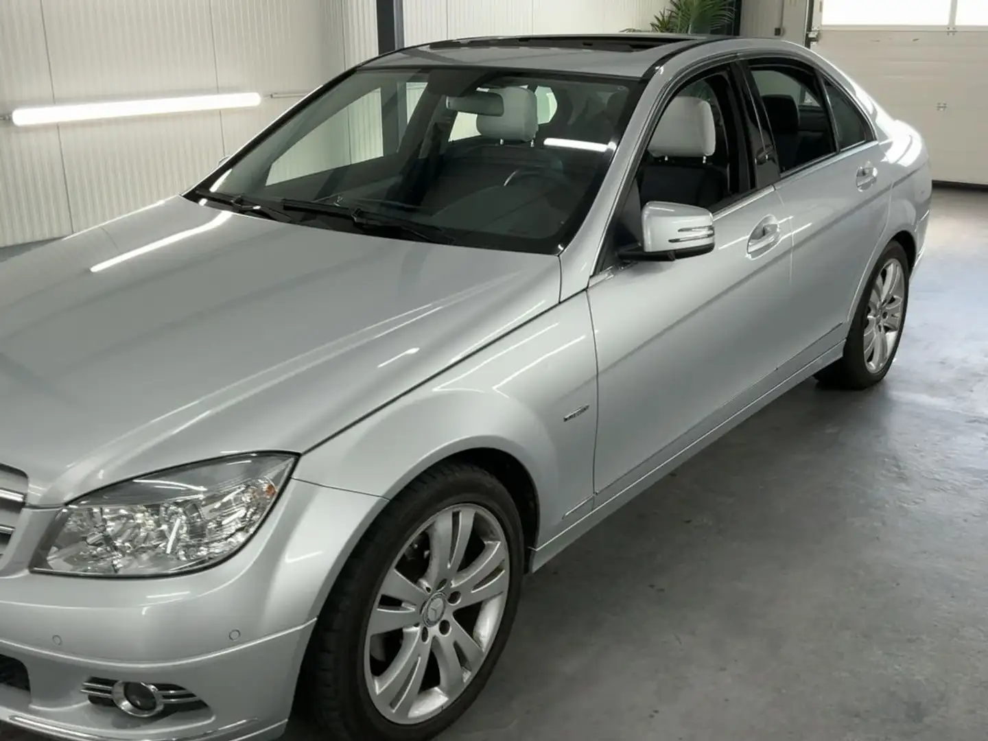 Mercedes-Benz C 180 Mercedes-Benz C-Klasse C 180 Kompressor Avantgarde Grau - 2