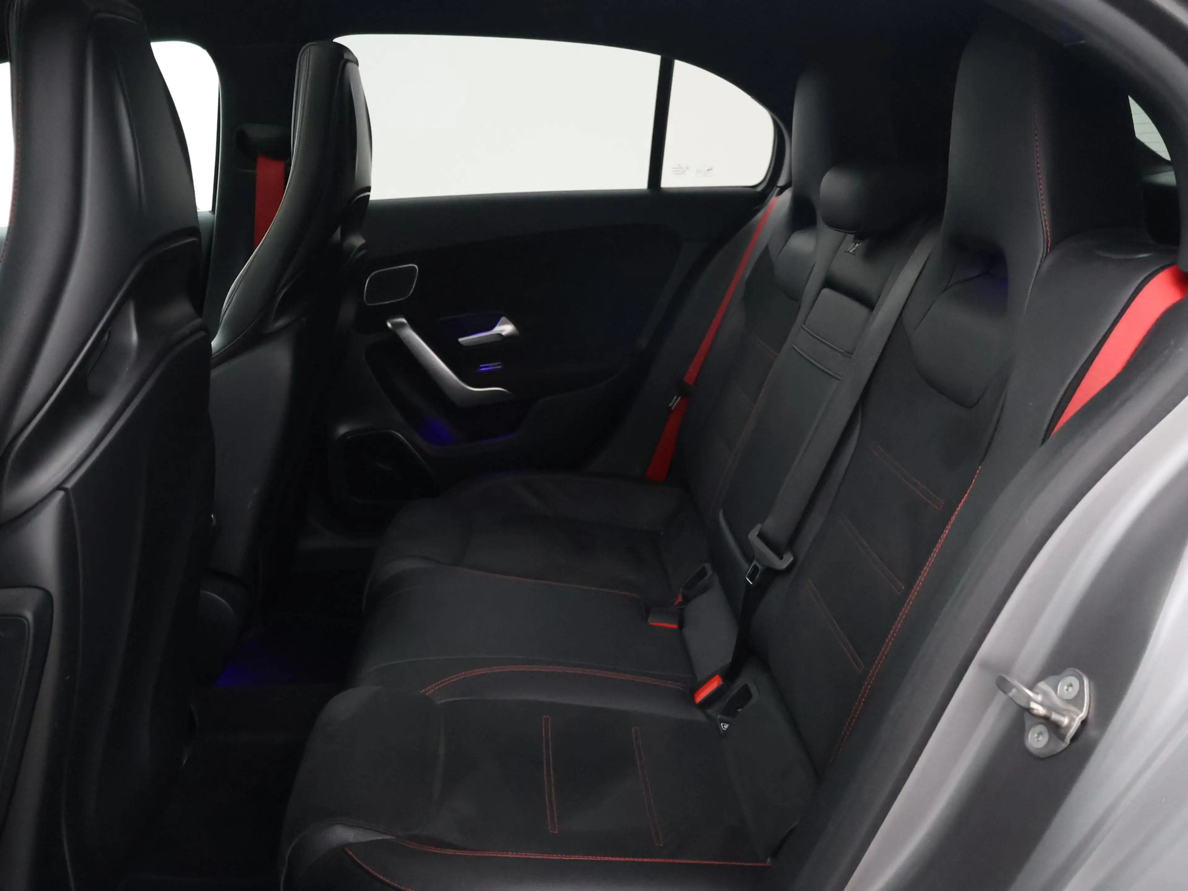 Mercedes-Benz A 35 AMG 4MATIC 306 PK ORIG. NL PANORAMA | BURMESTER | 360 — photo 19