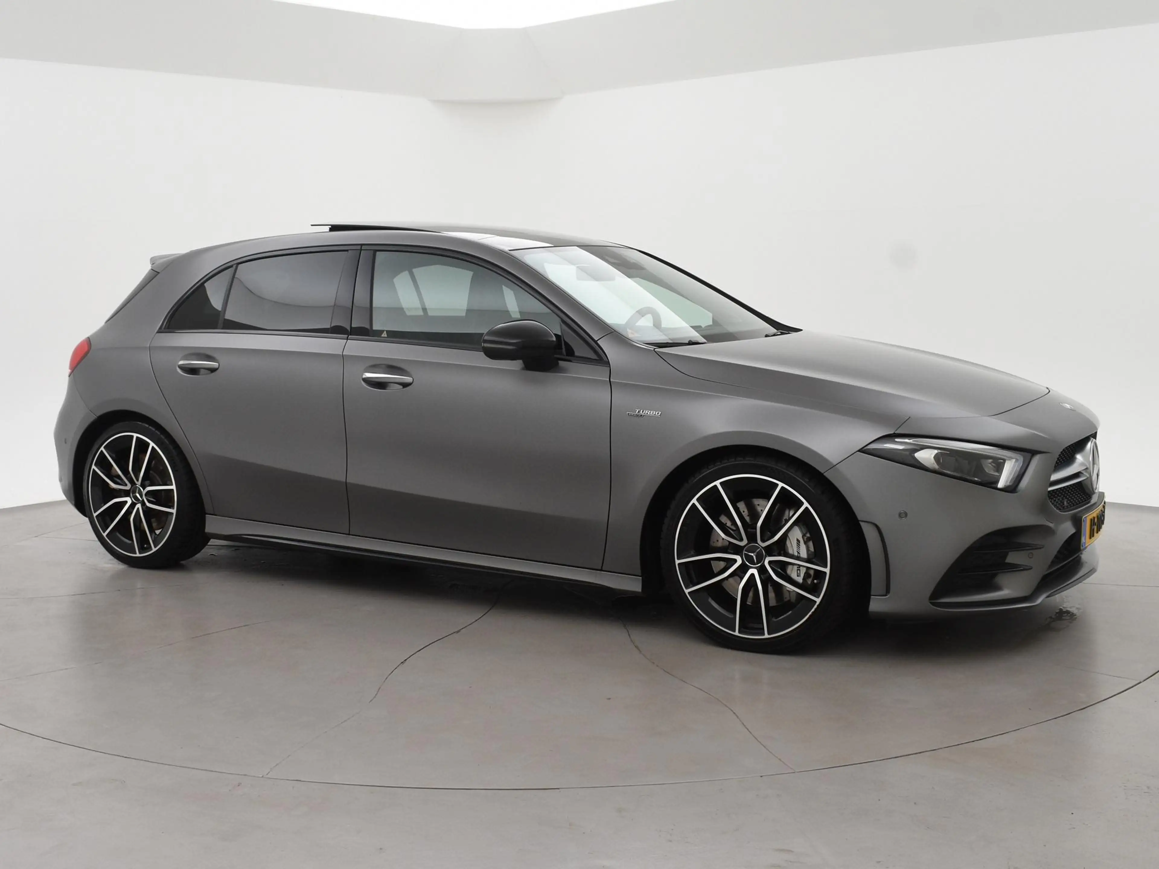 Mercedes-Benz A 35 AMG 4MATIC 306 PK ORIG. NL PANORAMA | BURMESTER | 360 — photo 23
