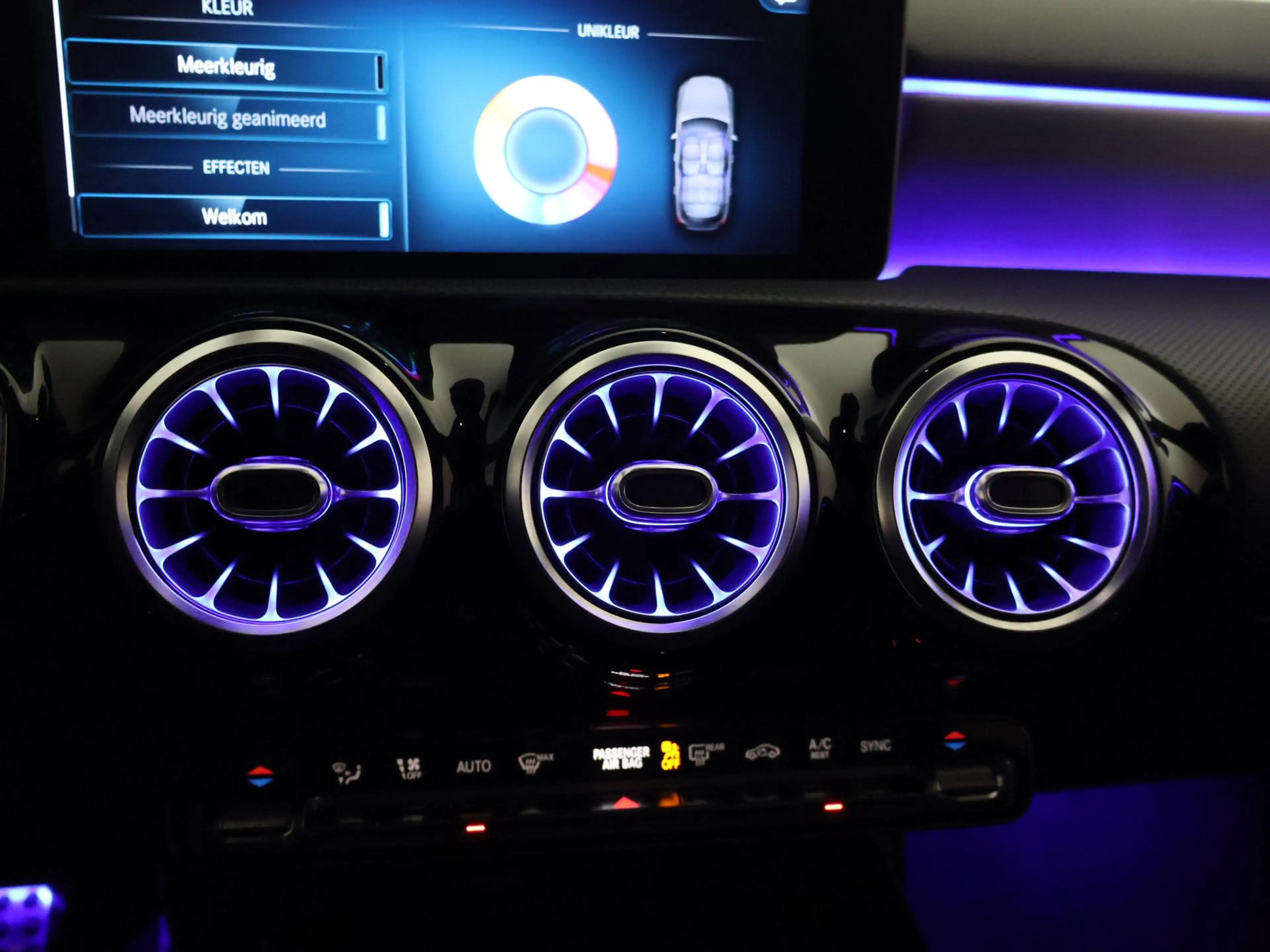 Mercedes-Benz A 35 AMG 4MATIC 306 PK ORIG. NL PANORAMA | BURMESTER | 360 — photo 14