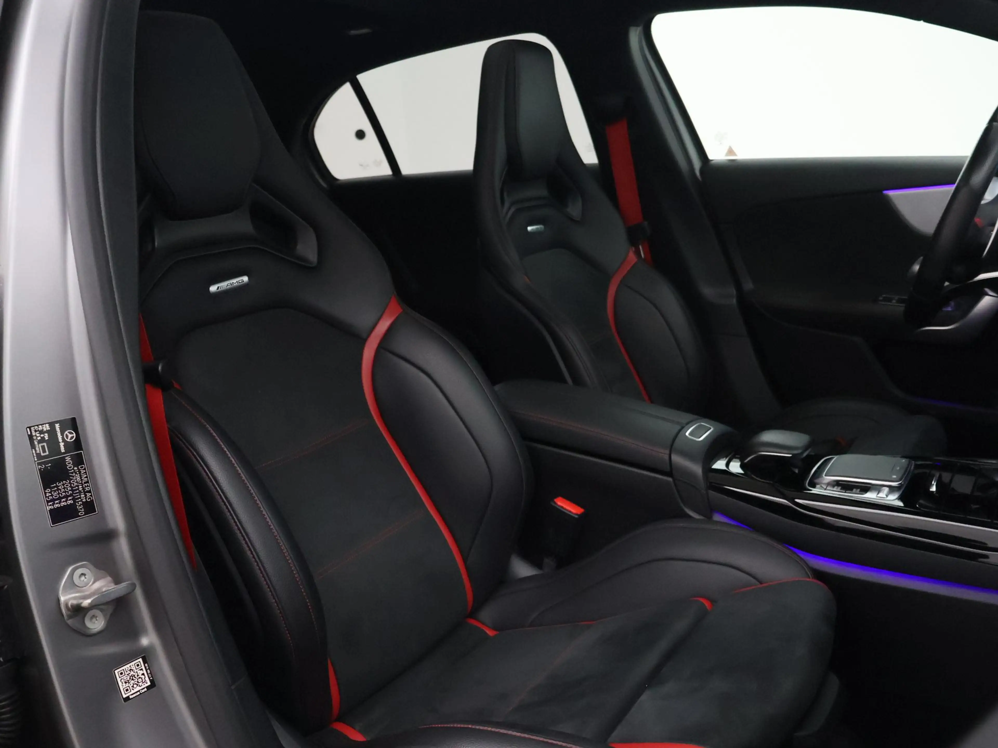Mercedes-Benz A 35 AMG 4MATIC 306 PK ORIG. NL PANORAMA | BURMESTER | 360 — photo 25