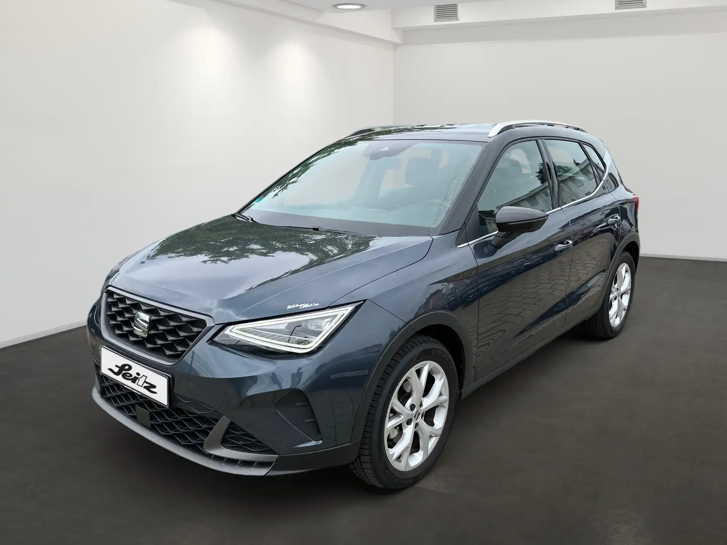 SEAT Arona 1.0 TSI FR AHK. LED. Navi. Einparkhilfe Gris - 2