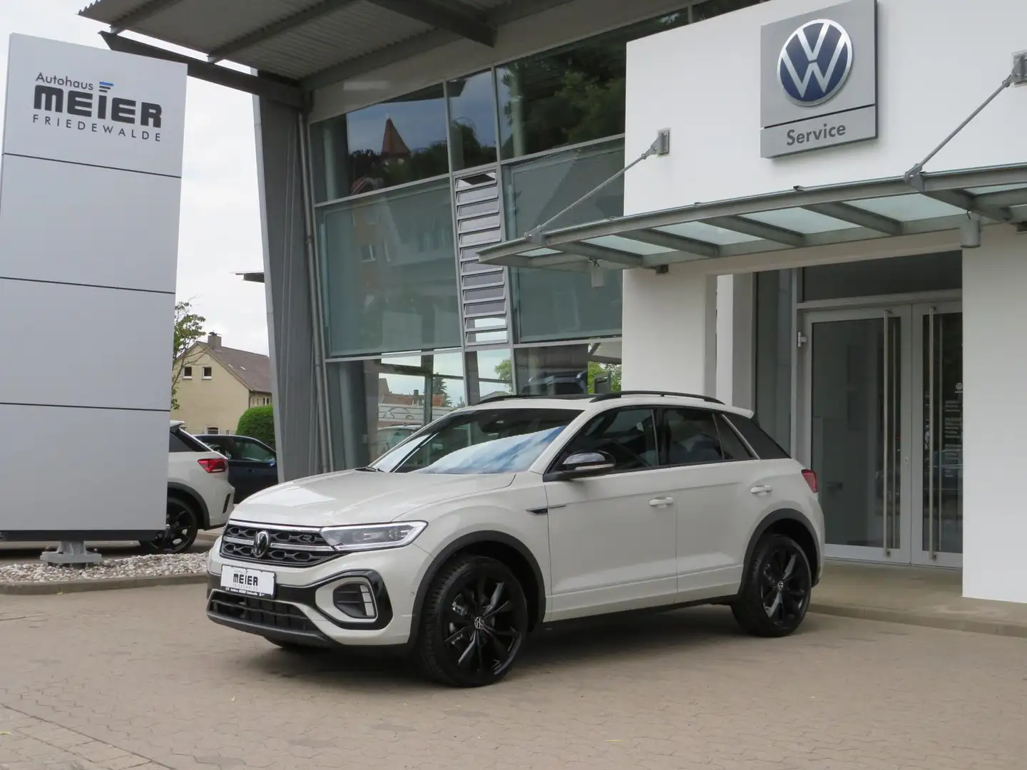Volkswagen T-Roc 1.5TSI DSG R-Line "BlackStyle" Pano AHK Grigio - 2