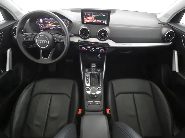 Audi Q2 view 11