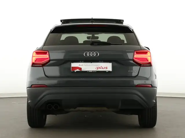 Audi Q2 view 6