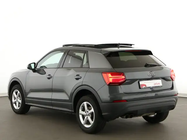 Audi Q2 view 5