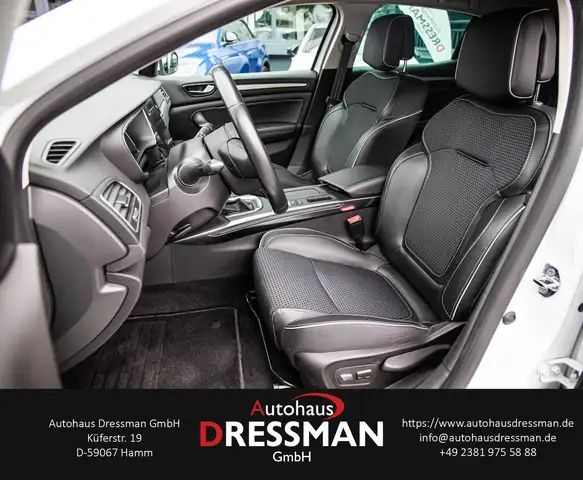 Renault Megane view 11