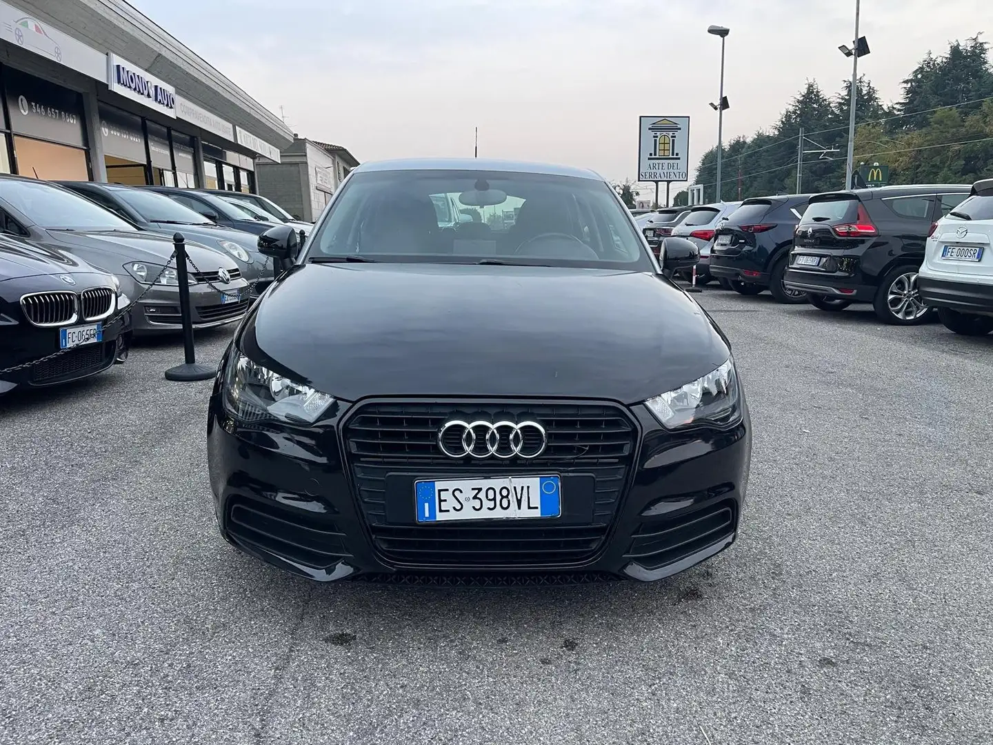 Audi A1 Sportback 1.2 tfsi Attraction Brun - 2