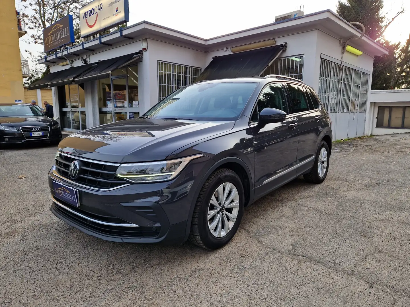 Volkswagen Tiguan 2.0 tdi Life 122cv Grigio - 1
