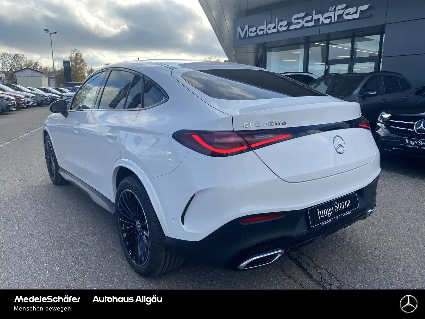 Mercedes-Benz GLC 220 GLC 220 d 4M Coupé AMG Night AHK Kam LED Distr Bianco - 2