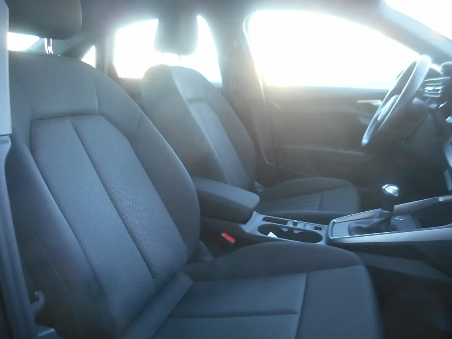 Audi A3 30 TDI advanced Schwarz - 2