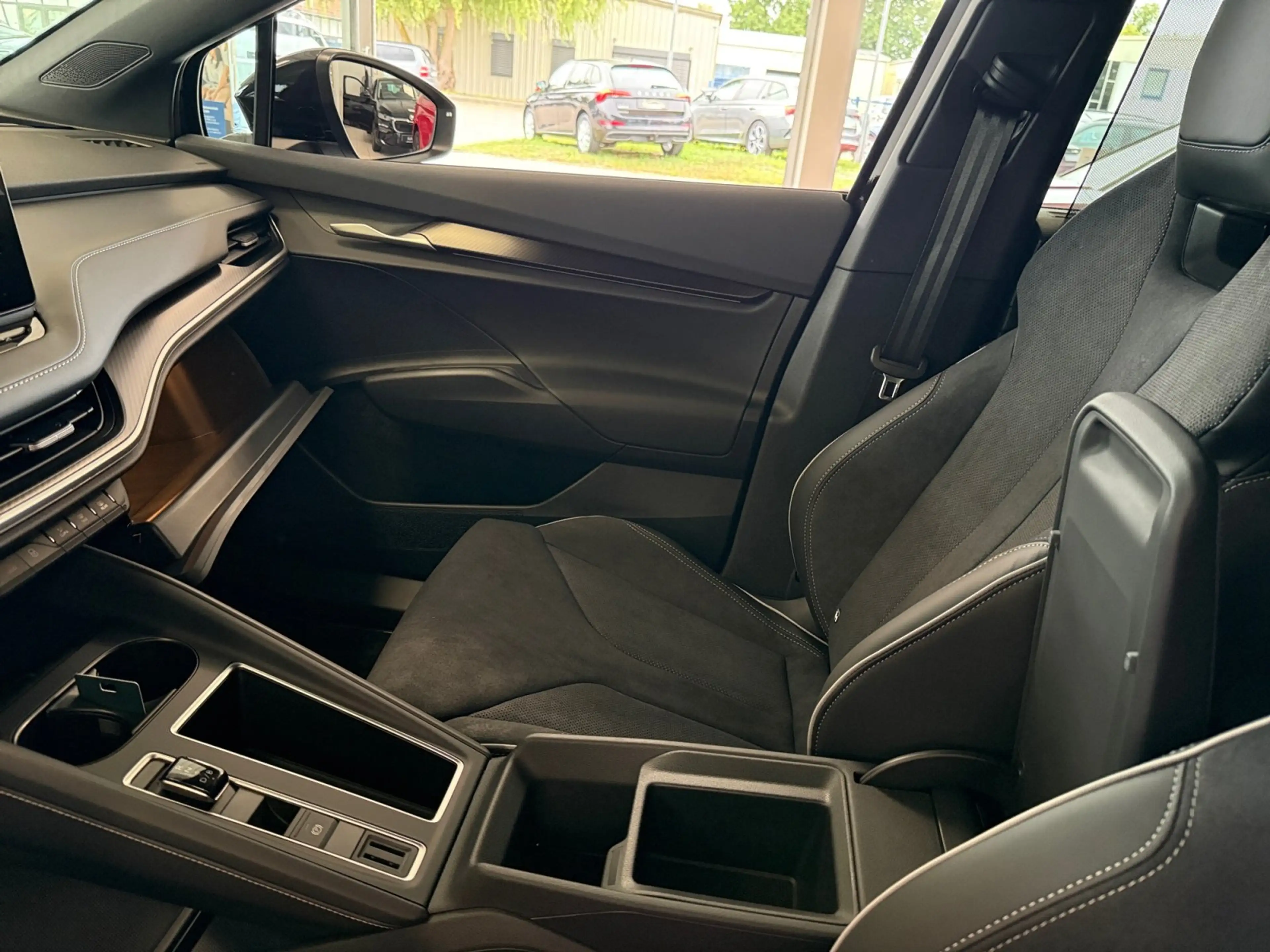 Skoda Enyaq 85  Sportline — photo 28