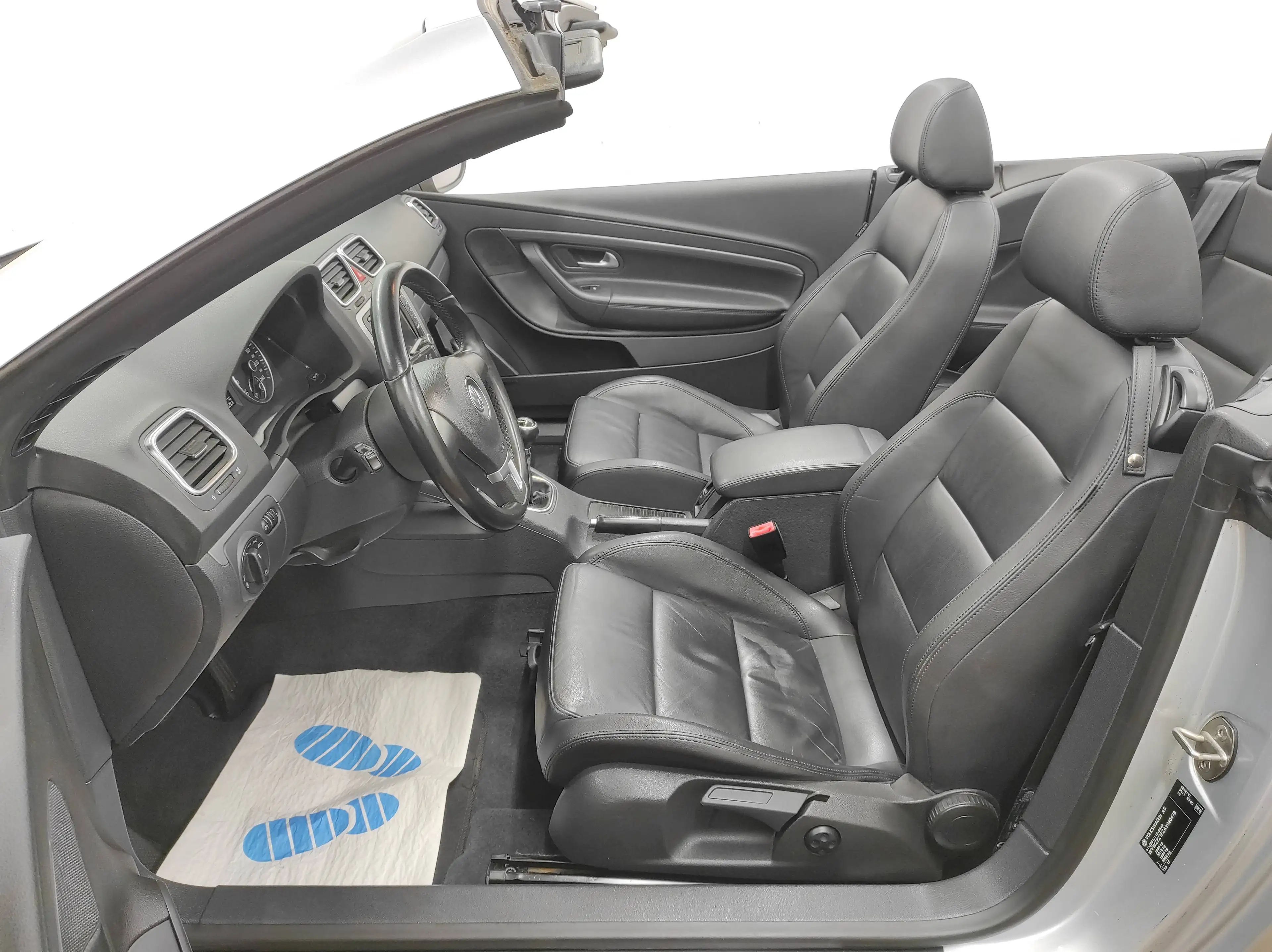 Volkswagen Eos 2.0 TDI KLIMAA NAVI SHZ EURO-5 LEDER PDC ALLWETTER — photo 9