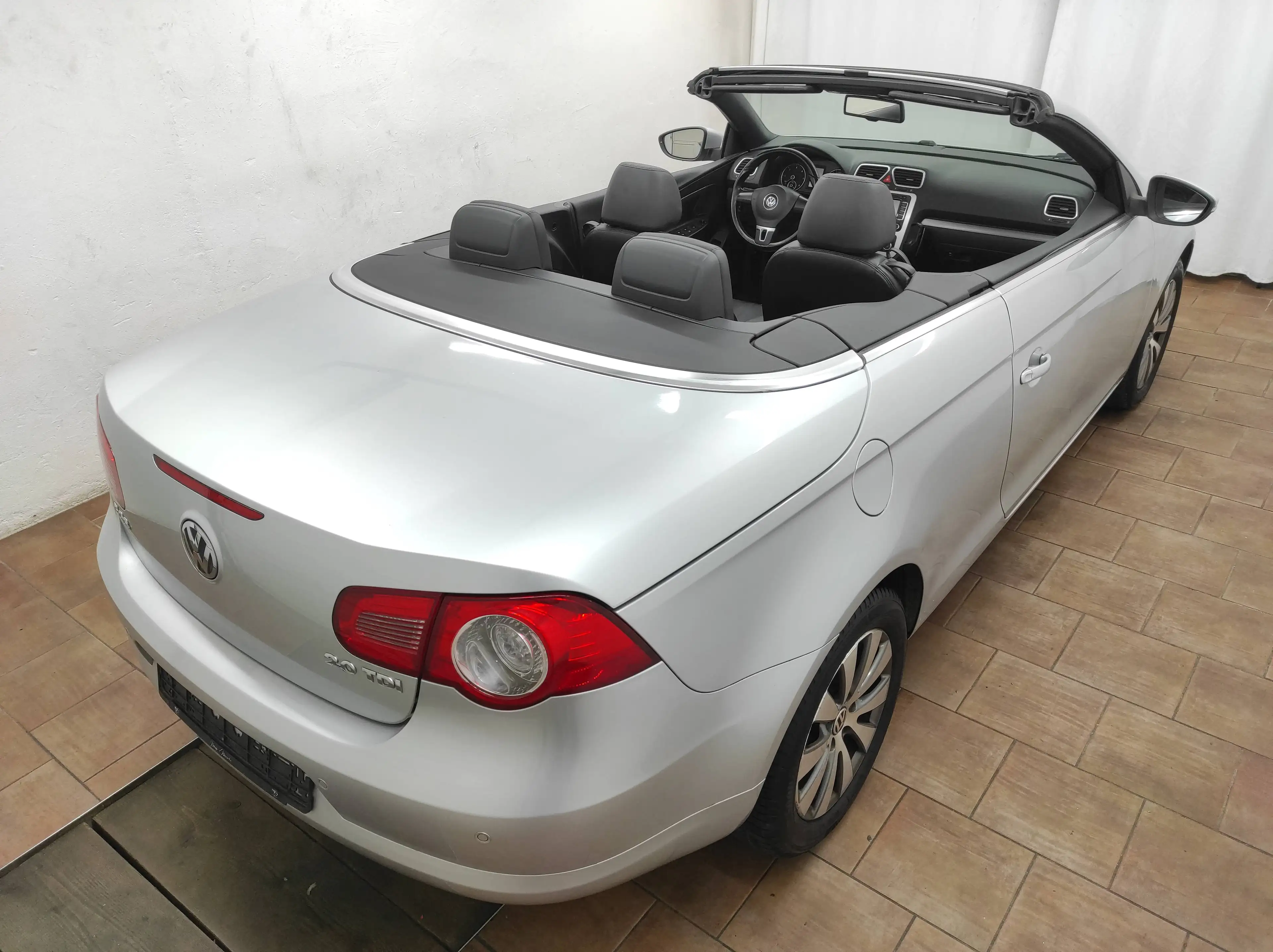 Volkswagen Eos 2.0 TDI KLIMAA NAVI SHZ EURO-5 LEDER PDC ALLWETTER — photo 7