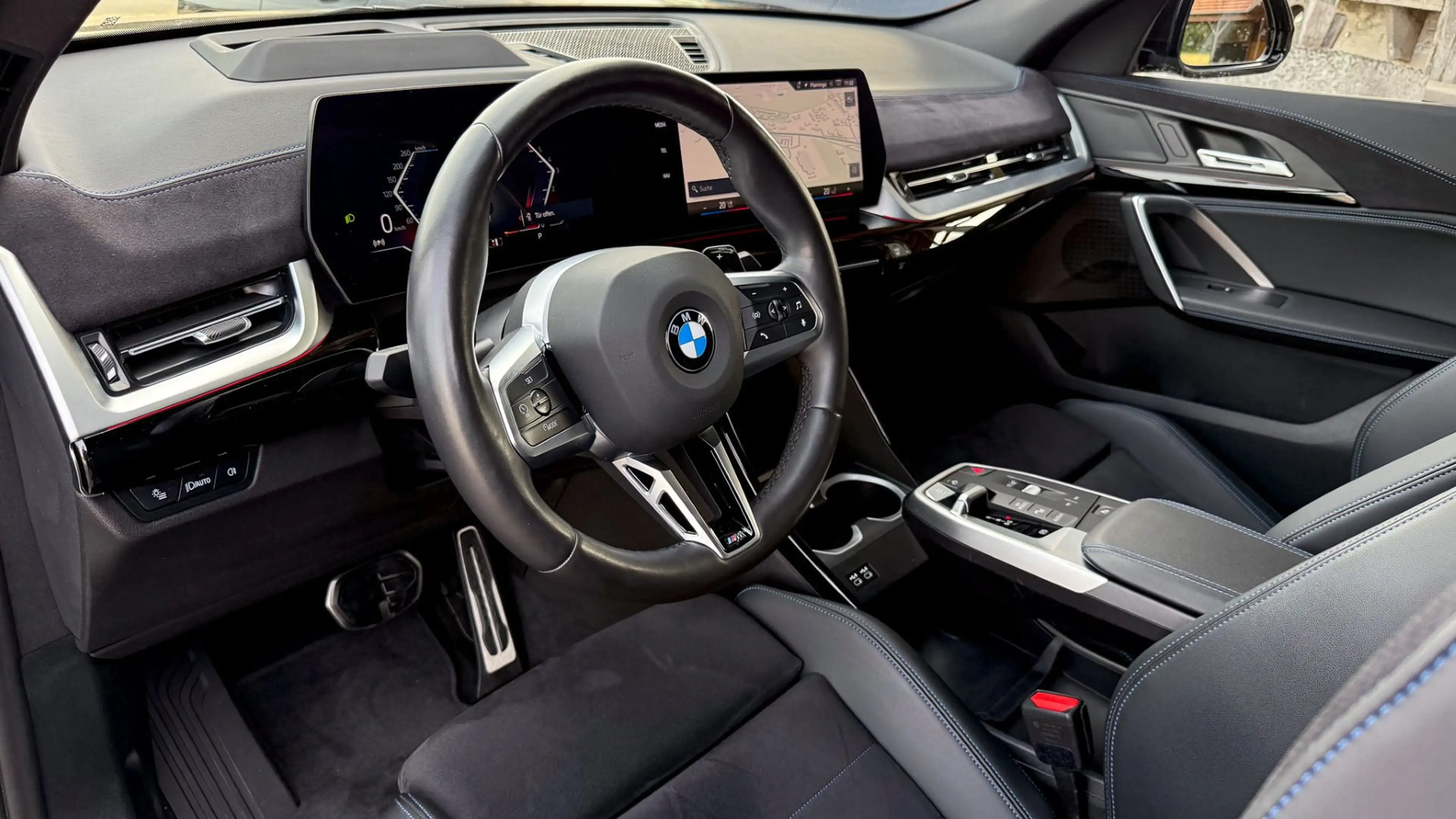 BMW X2 sDrive18d M-Sportpaket Pro — photo 8