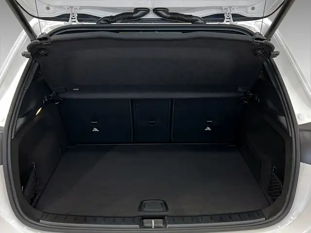 Mercedes-Benz Gla Class view 6