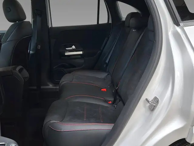 Mercedes-Benz Gla Class view 9