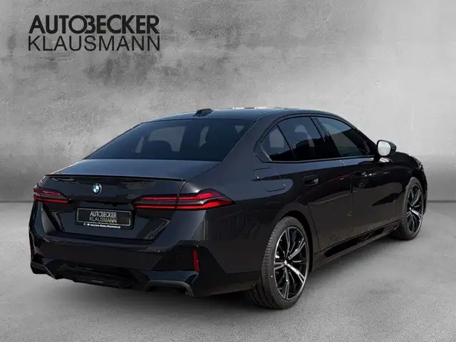 BMW M view 2