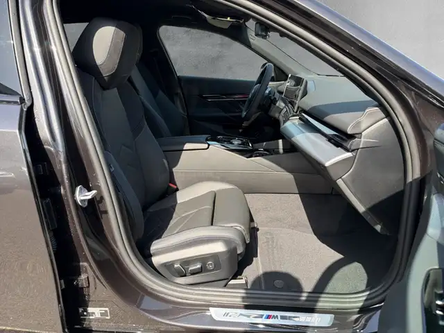 BMW M view 11