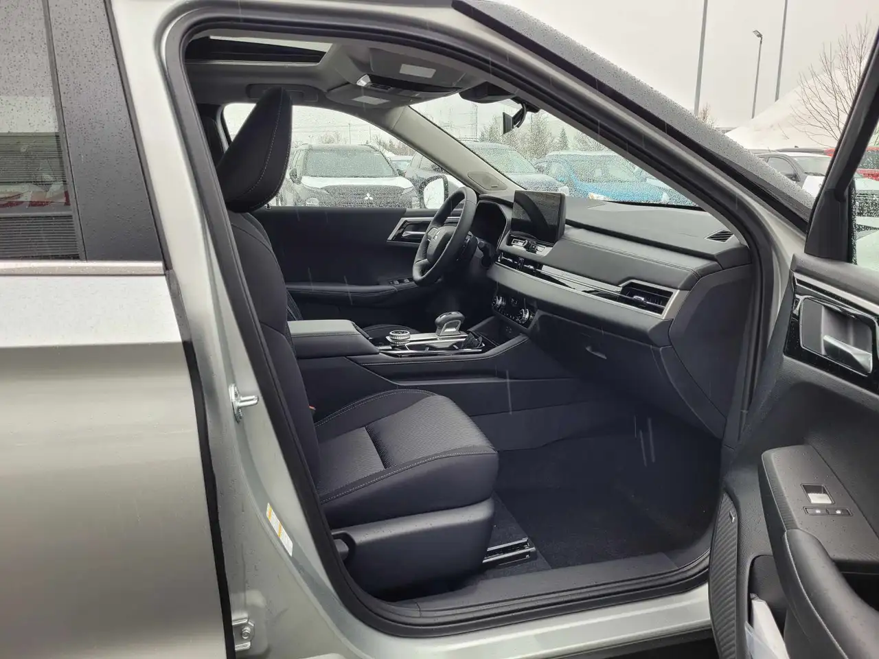 Mitsubishi Outlander снимка Mitsubishi Outlander
