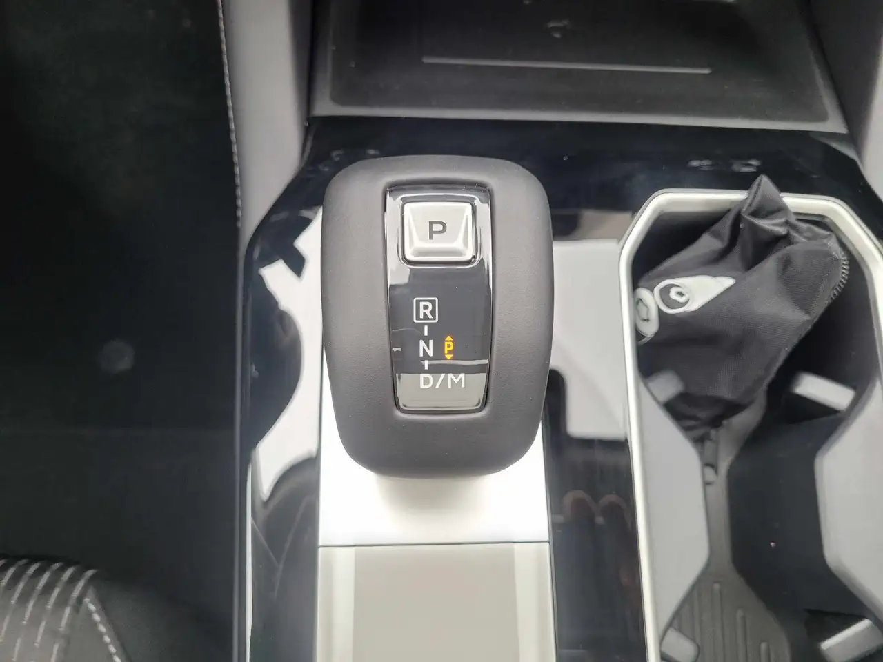 Mitsubishi Outlander снимка Mitsubishi Outlander