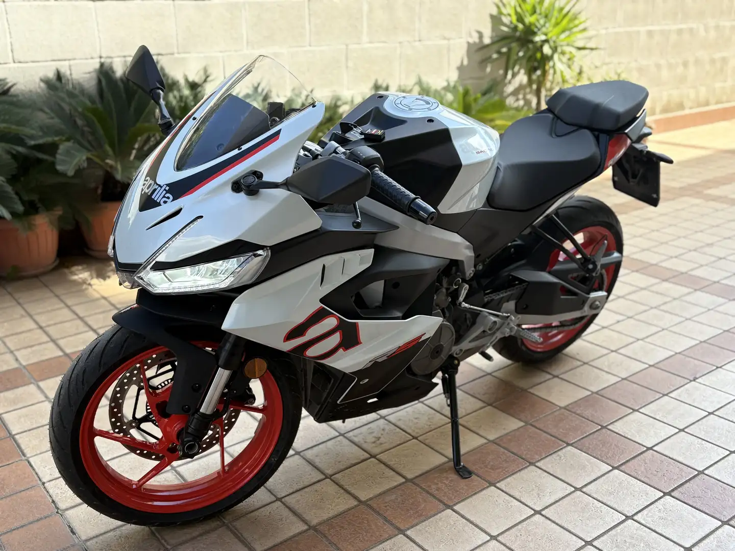 Aprilia RS 457 - 2