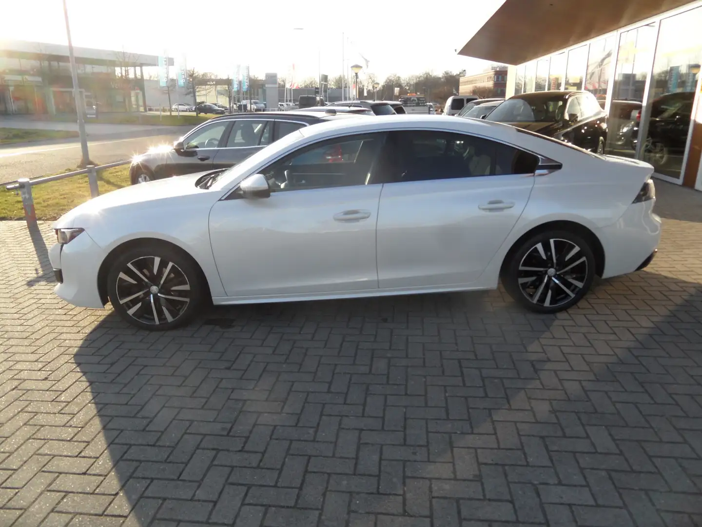 Peugeot 508 1.6 PureTech Active Automaat Weiß - 2